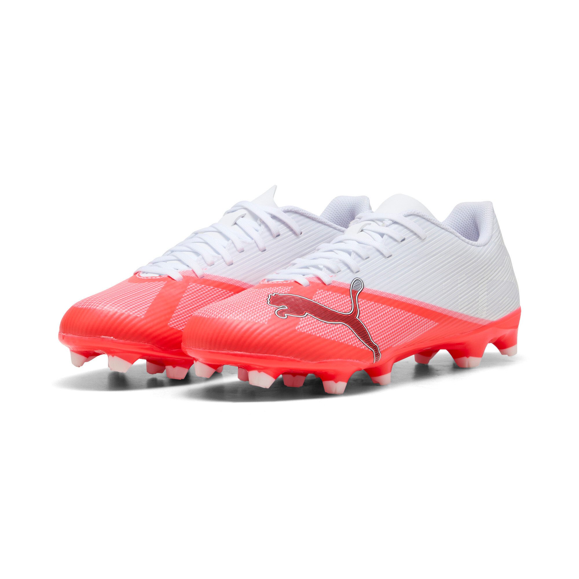 PUMA ULTRA 7 PLAY FGAG Fußballschuh für Rasen- und Kunstrasenplätze