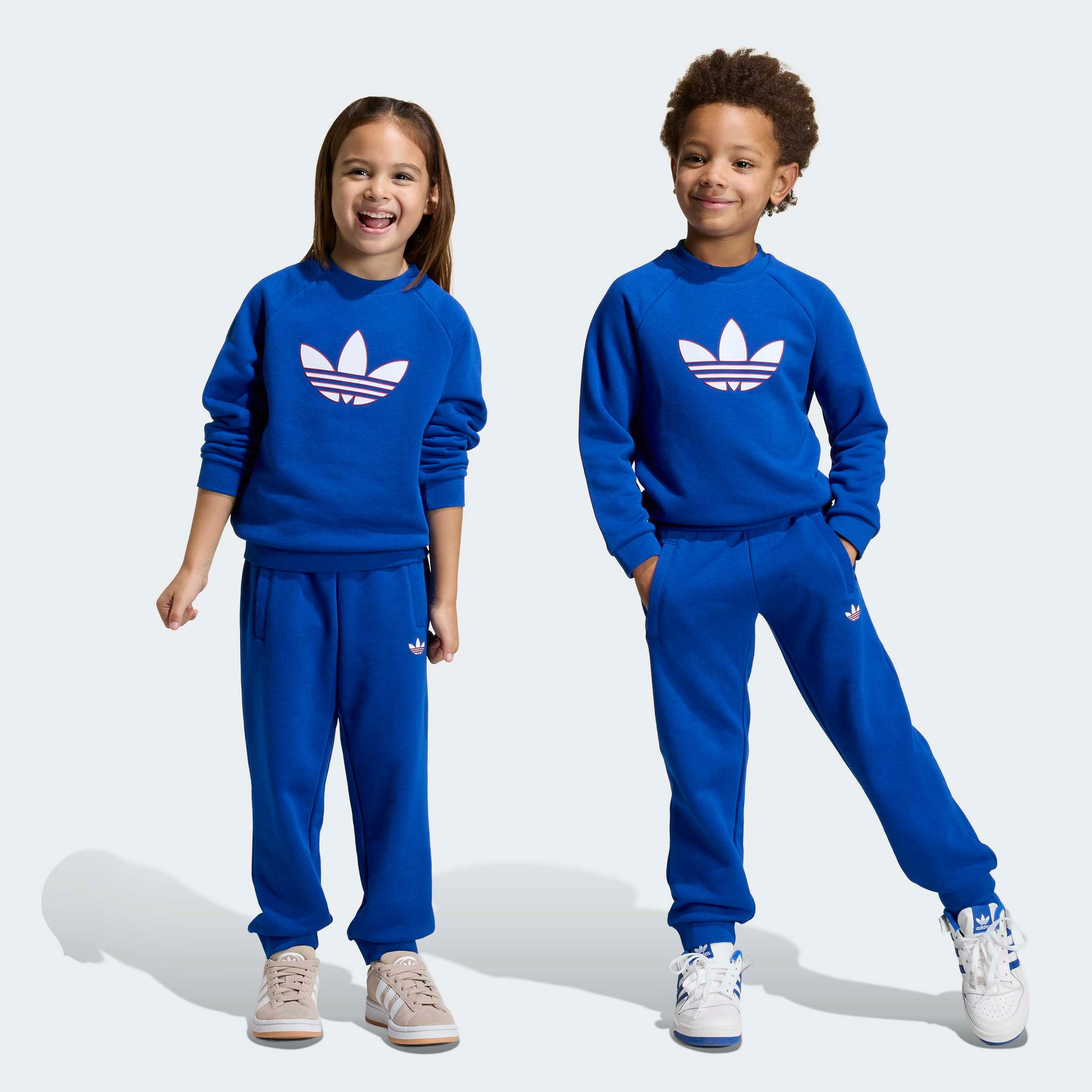 adidas Originals Trainingsanzug TREFOIL SET MIT RUNDHALSAUSSCHNITT, LOCKER GESCHNITTEN (2-tlg)