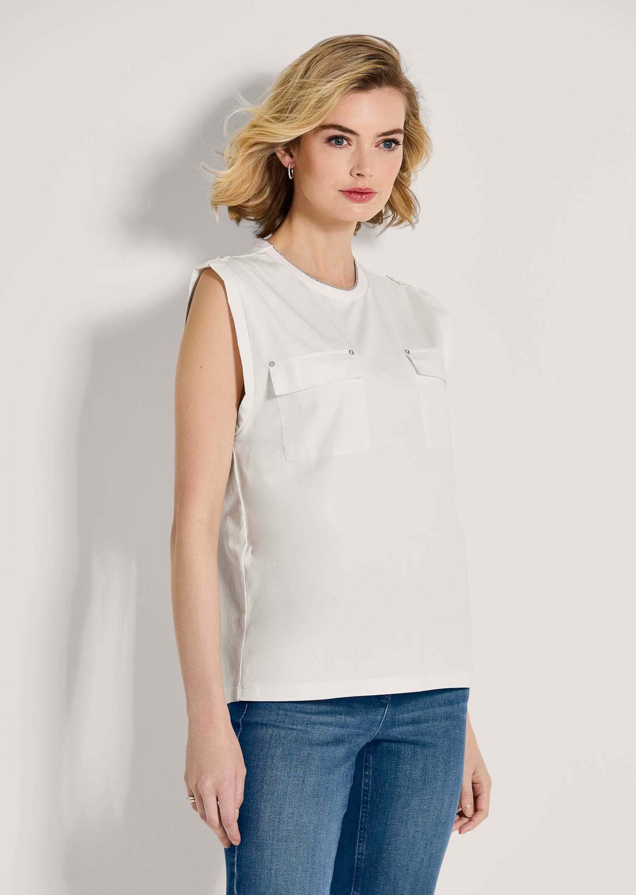 MADELEINE Kurzarmshirt Ärmelloses Top mit Glanz-Akzent