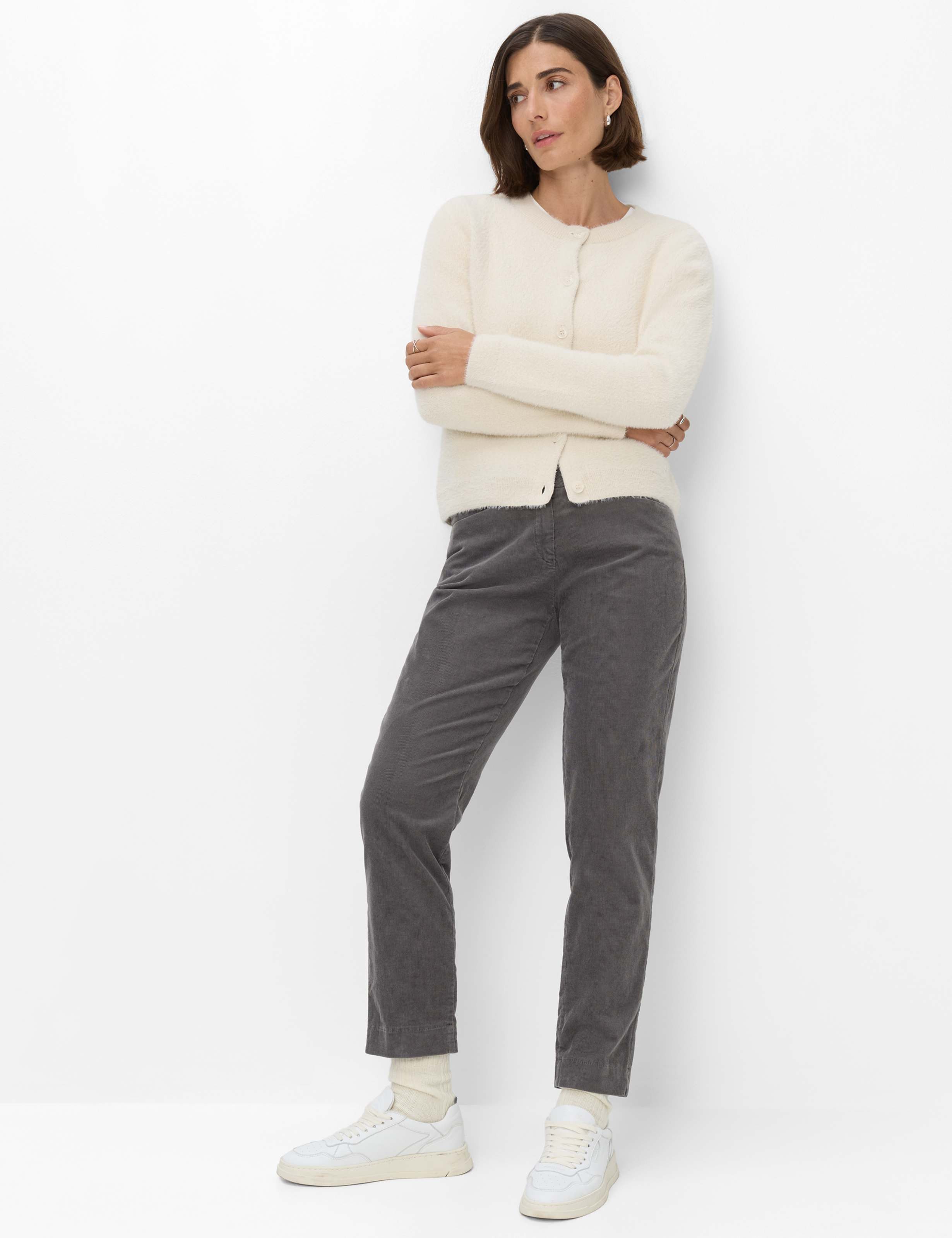 Brax 5-Pocket-Hose Style MARA S Cord: Flatfronthose im Regular Fit – Bild 2 von 5