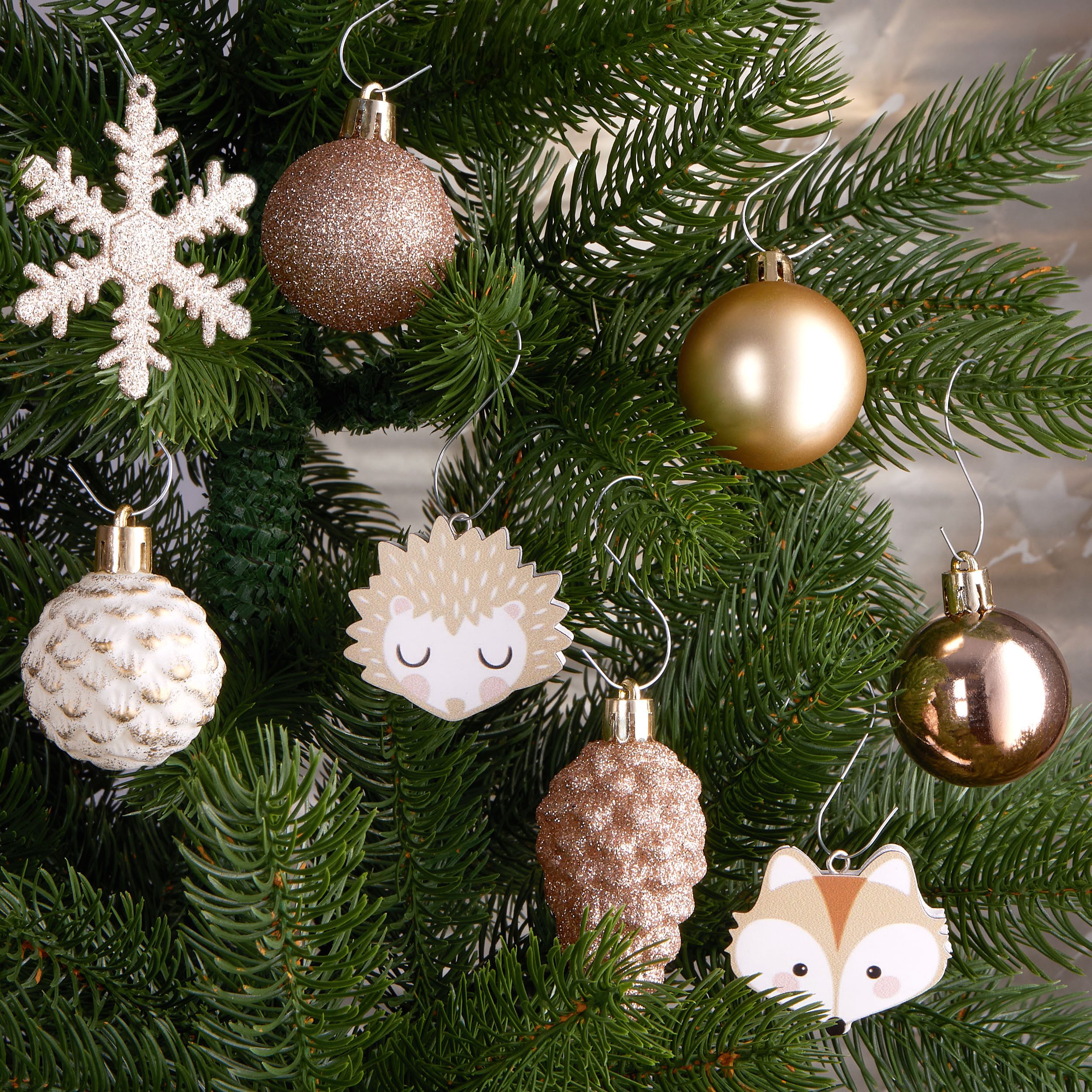 BRUBAKER Weihnachtsbaumkugel 26 Stück Christbaumschmuck Wald und Tiere - Weihnachtskugel Set (26 St), Tannenzapfen, Igel und Fuchs, Schneeflocke, Weihnachtsbaum Baumschmuck