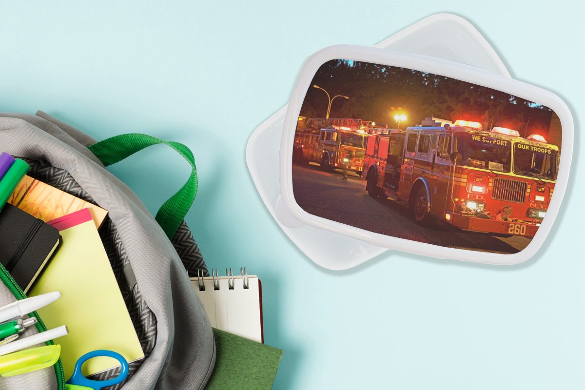 Brotdose, und Kunststoff, für für Kinder Mädchen (2-tlg), New Lunchbox Jungs von Erwachsene, York Brotbox Feuerwehrfahrzeuge City, und weiß MuchoWow