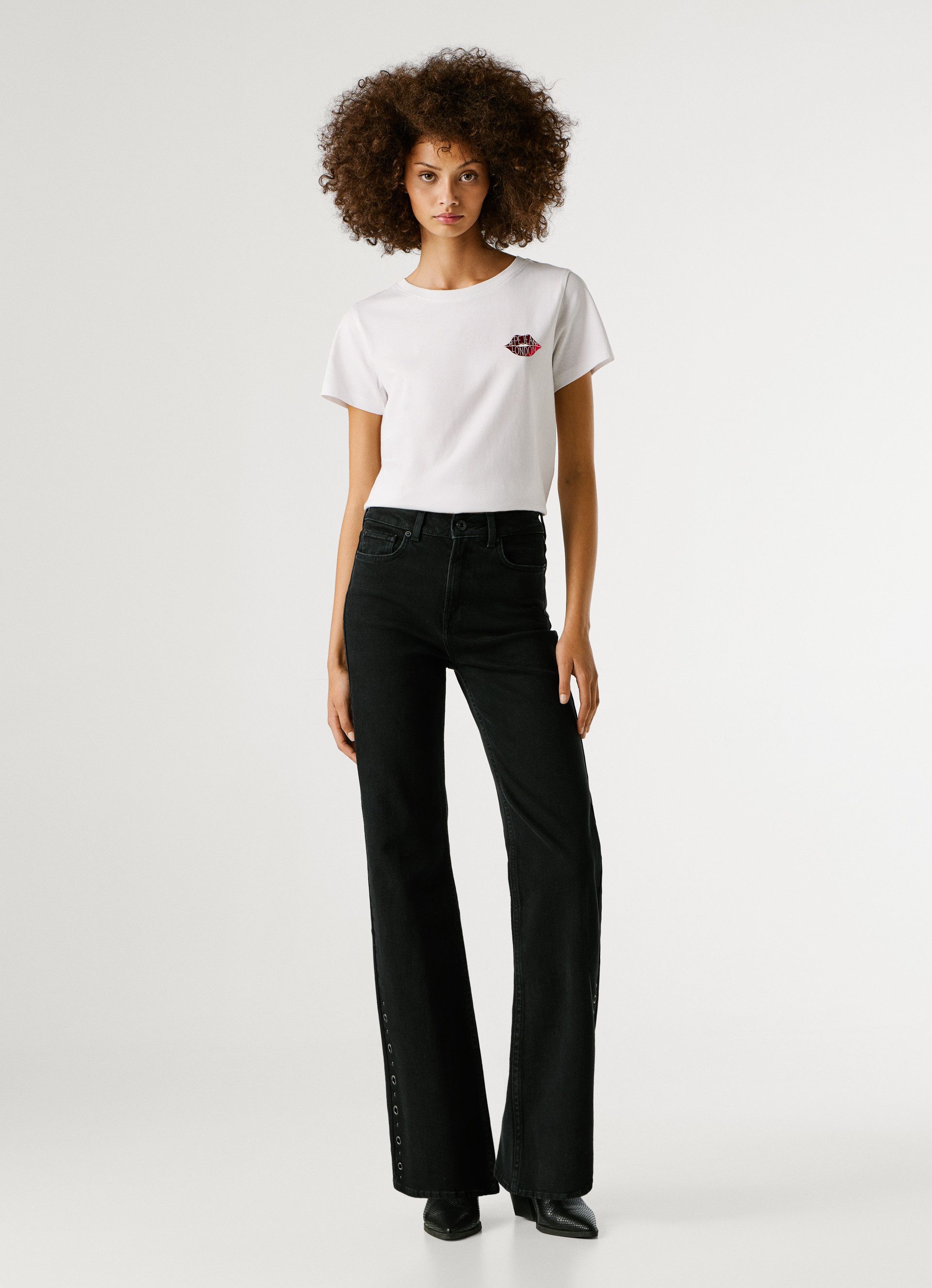Pepe Jeans High-waist-Jeans WILLA BLK Flare Leg, mit dekorativen Nieten