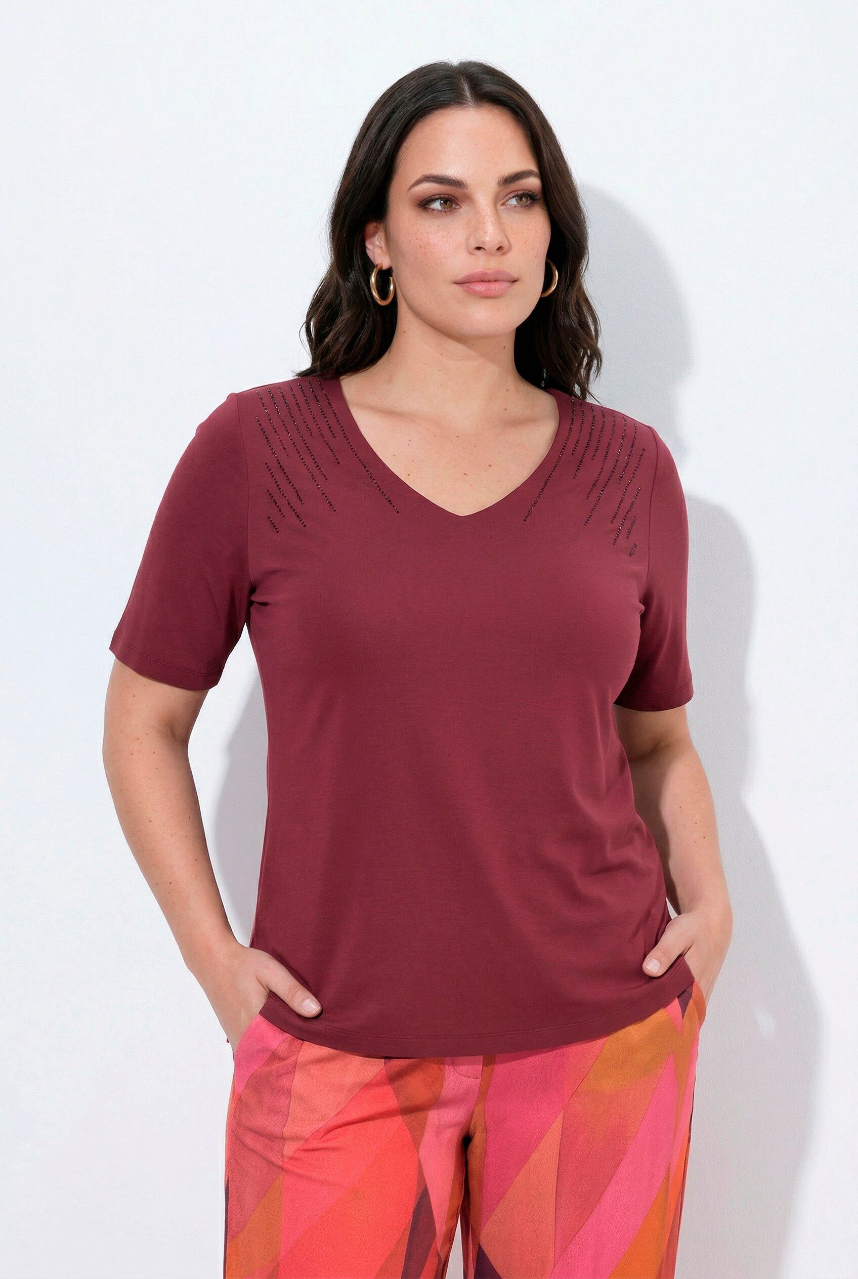 Ulla Popken T-Shirt T-Shirt Ziersteine Classic V-Ausschnitt Halbarm