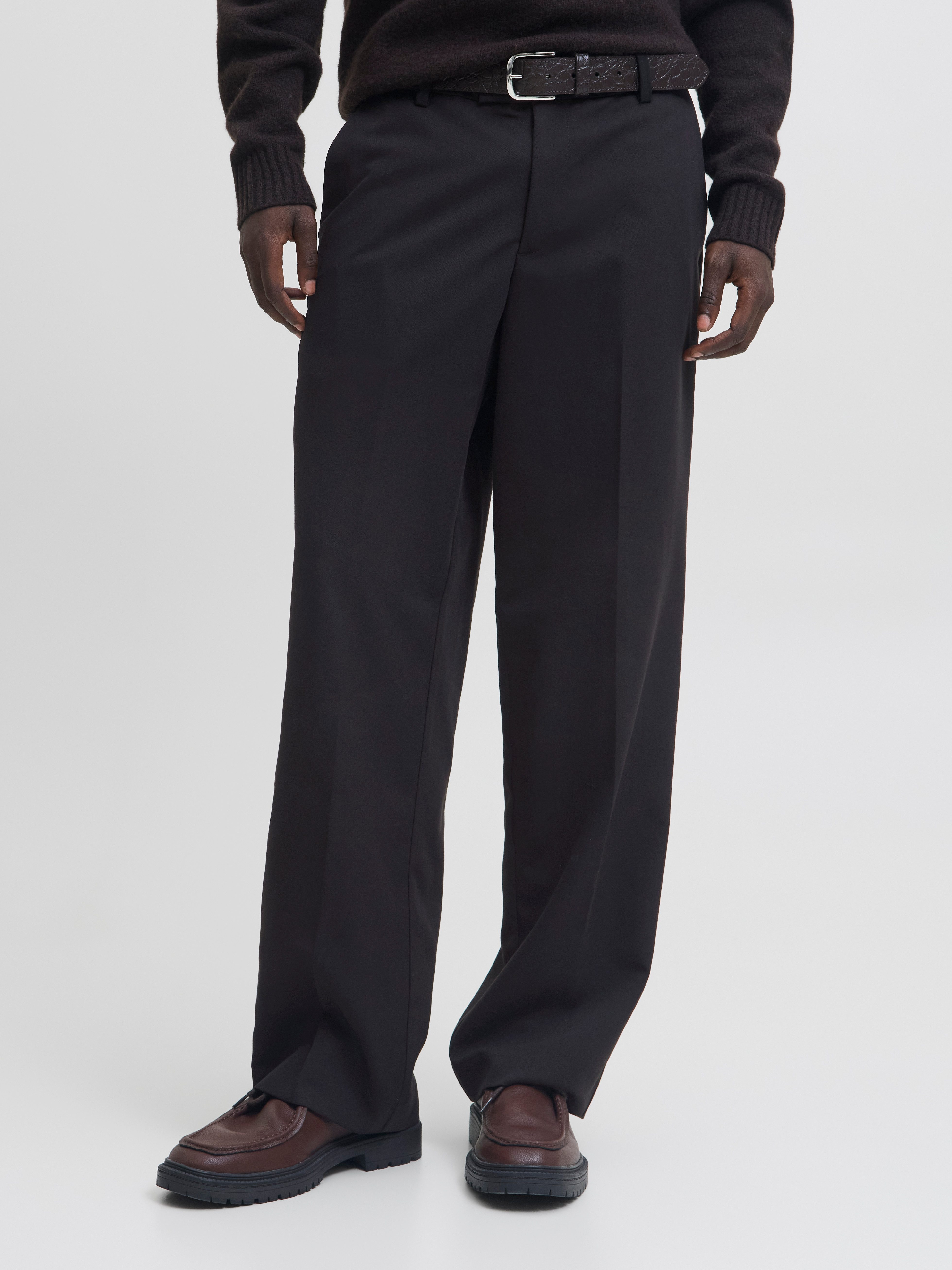 Jack & Jones Anzughose JPSTBILL TOBY CHINO NOOS Materialmix, weit geschnitten, niedrige Taille