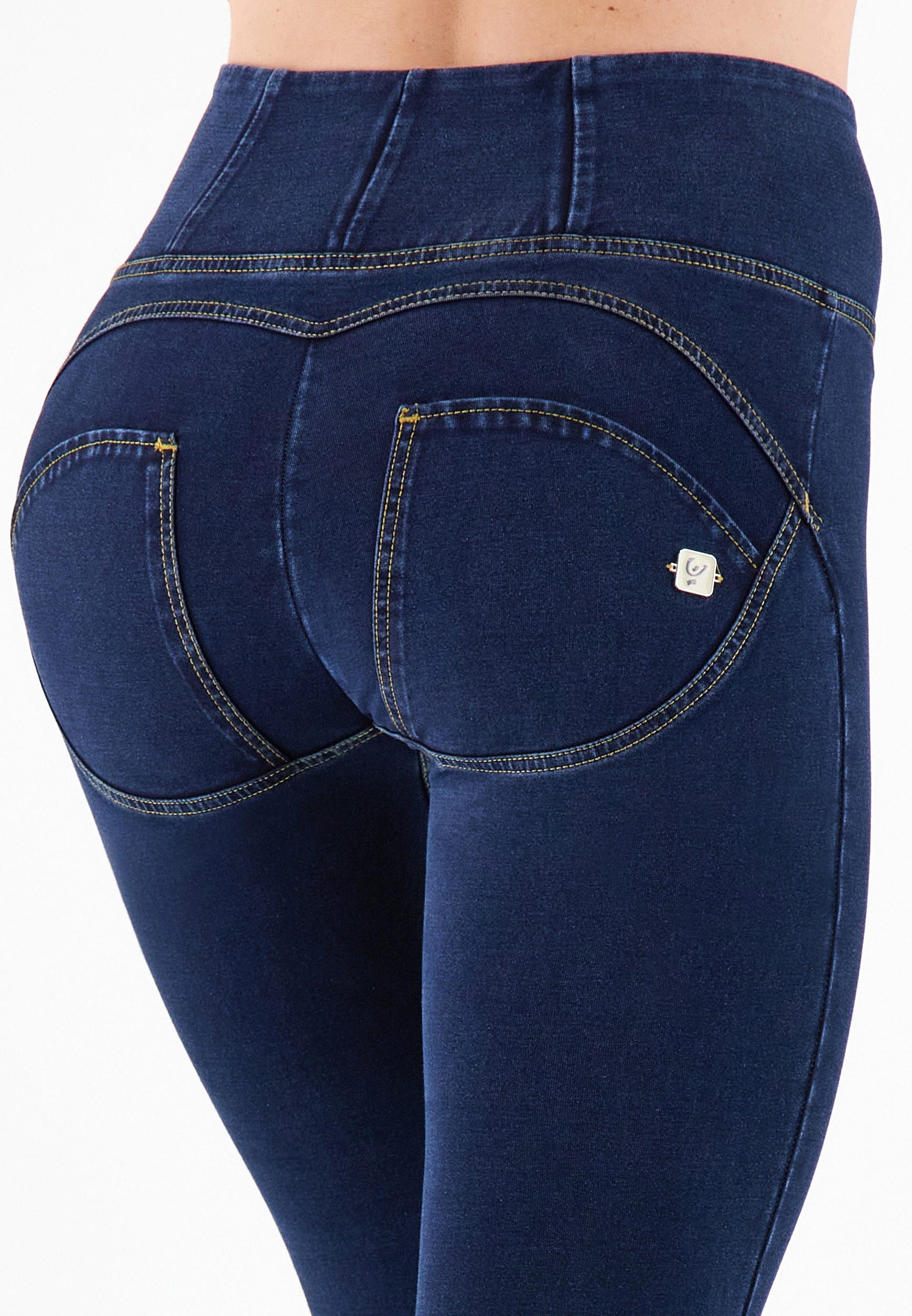 Freddy Jeggings WRUP4 SUPERSKINNY mit Lifting & Shaping Effekt, superskinny in 7/8-Länge