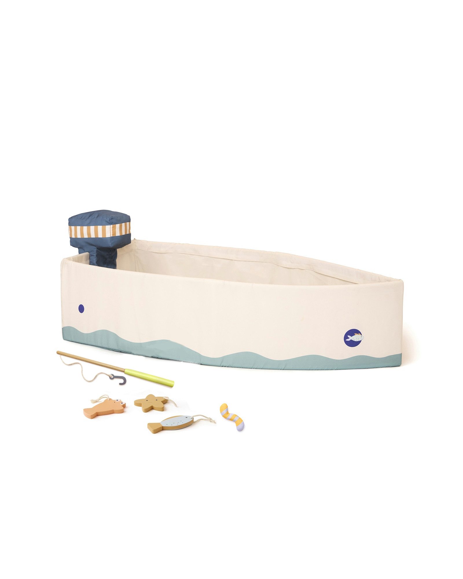 Kids Concept Kinderspielboot Fischerboot aus Stoff mit Angelset - 117 x 60 x 27cm - ab 2 Jahre (7-tlg), inklusive Aufbewahrungstasche