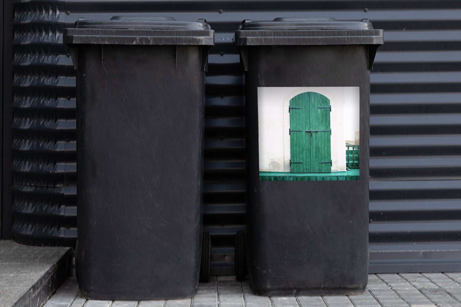 - Vintage Tür Abfalbehälter Mülleimer-aufkleber, MuchoWow Wandsticker - Mülltonne, Holz Container, - St), Gebäude - (1 Grün Sticker,