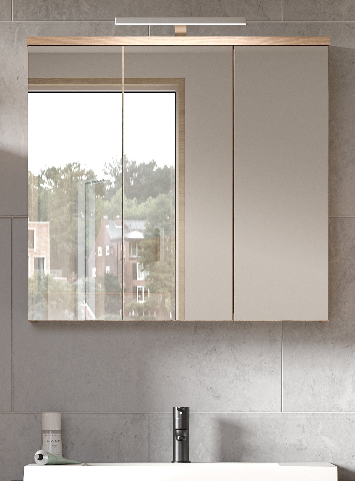 Inn.Furn Badezimmerspiegelschrank Oderzo (Badschrank in Nox Eiche, 3-türig 80 x 75 cm) Soft-Close-Funktion