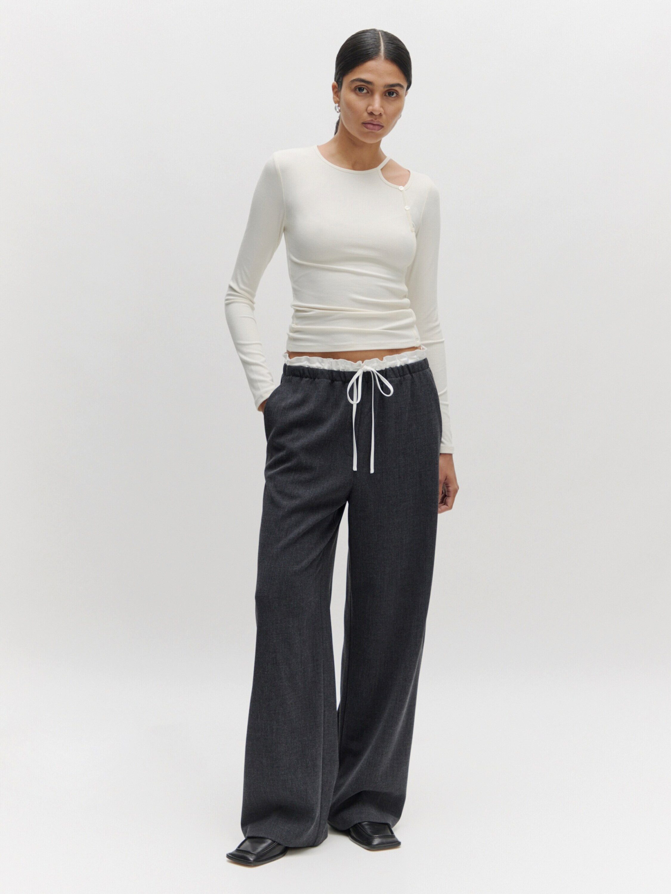 EDITED Langarmshirt Felicitas (1-tlg) Cut-Outs günstig online kaufen