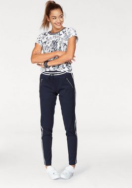 AJC Jogger Pants im trendigem Retro-Design