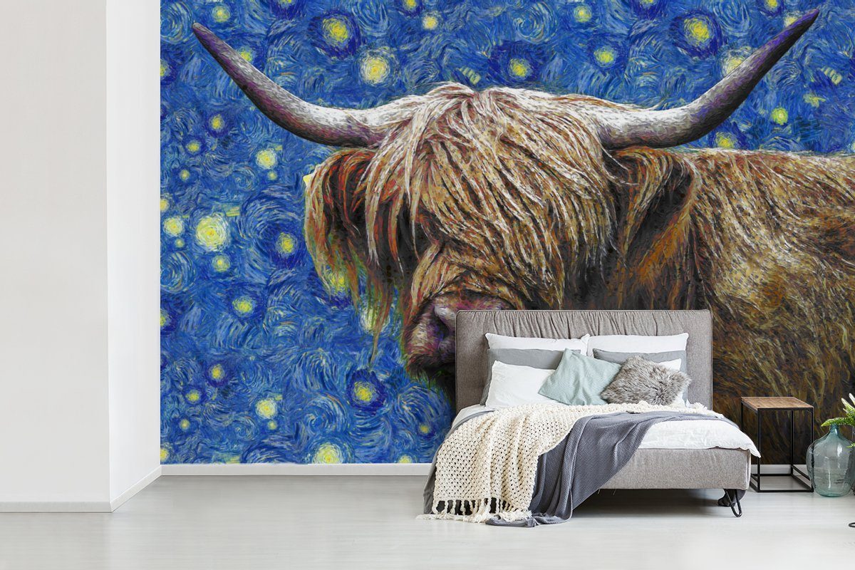 Highlander Van Tapete - Wallpaper (6 Gogh, St), Vinyl MuchoWow bedruckt, - Schlafzimmer, Scottish Fototapete Wohnzimmer, Kinderzimmer, für Sternennacht Matt,
