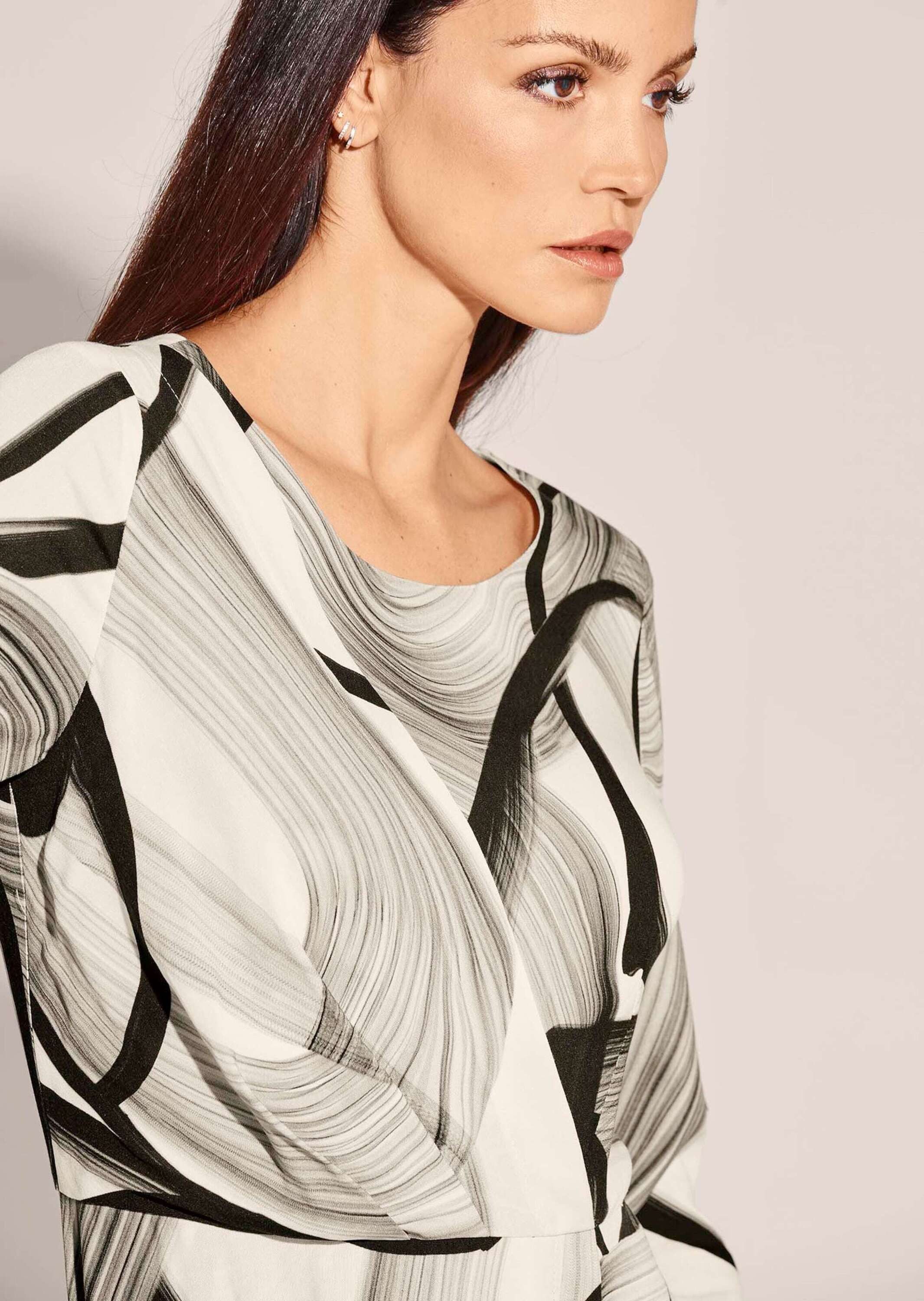 MADELEINE Midikleid Wickelkleid mit Grafikprint, 3/4-Arm Asymmetrischer Print, Rundhalsausschnitt, hinten Reißverschluss – Bild 4 von 5