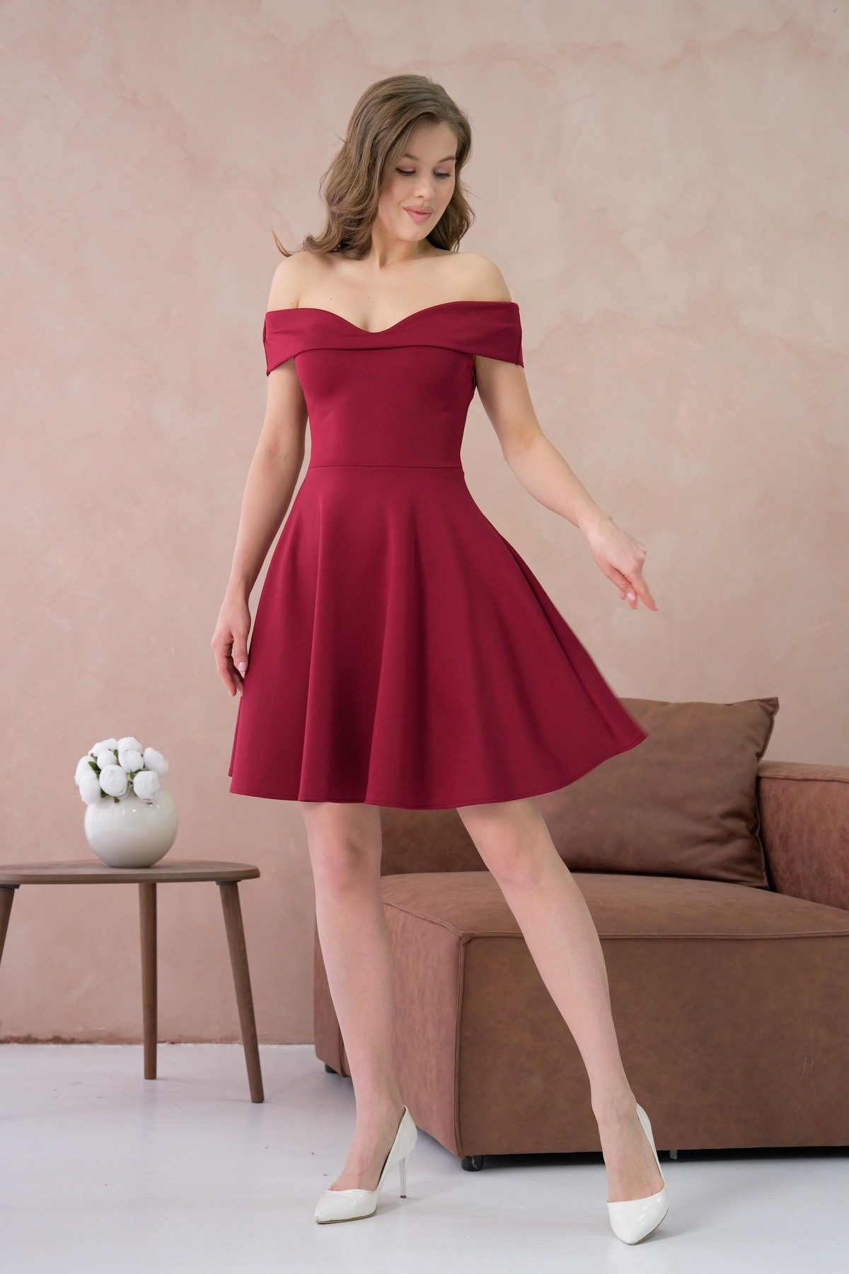 WOMAN VISION Midikleid Burgunderfarbenes Minikleid für Damen mit trägerlosem Kragen und flexi
