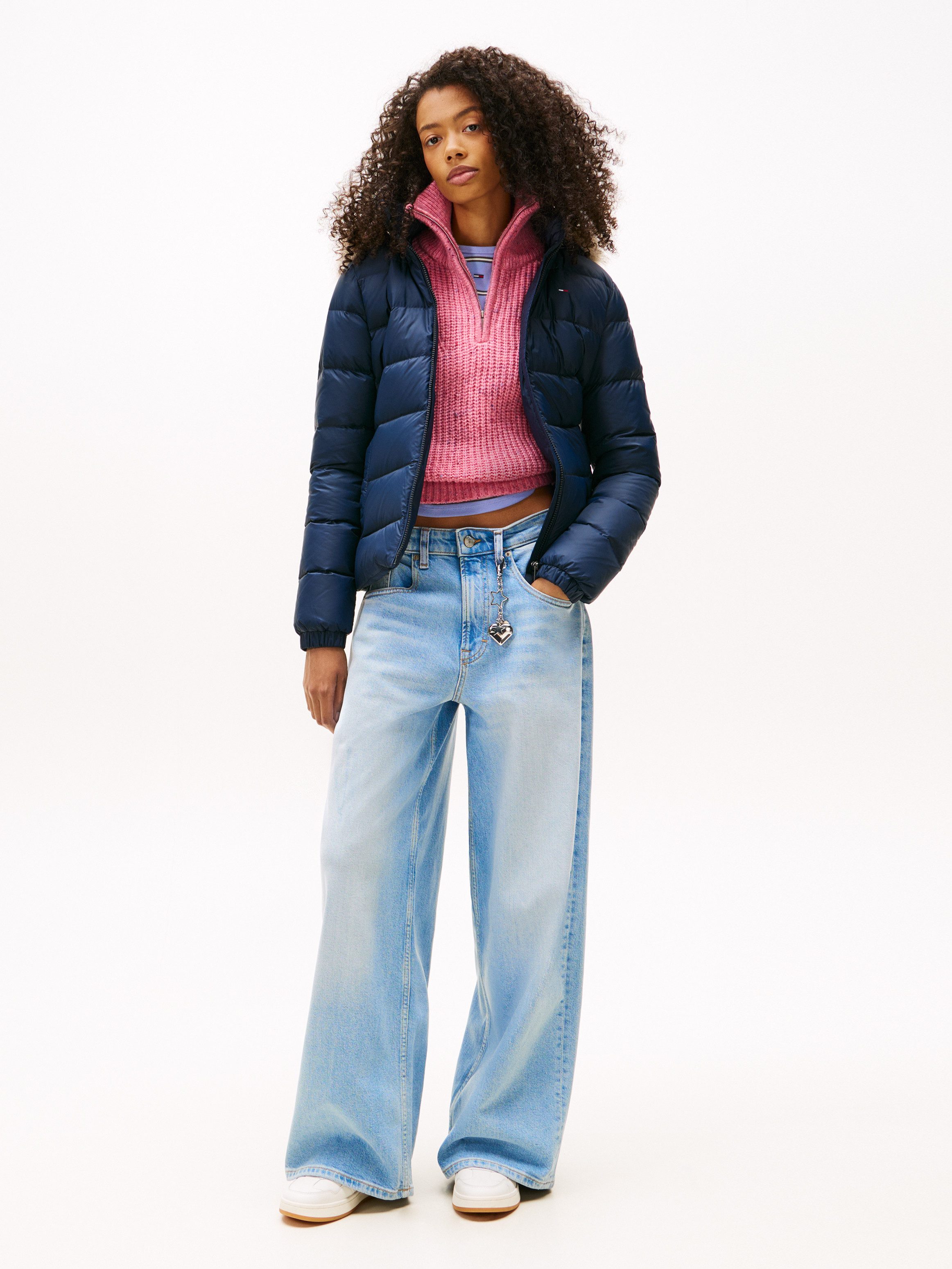 Tommy Jeans Steppjacke TJW BASIC HOODED DOWN JACKET EXT mit Logostickerei