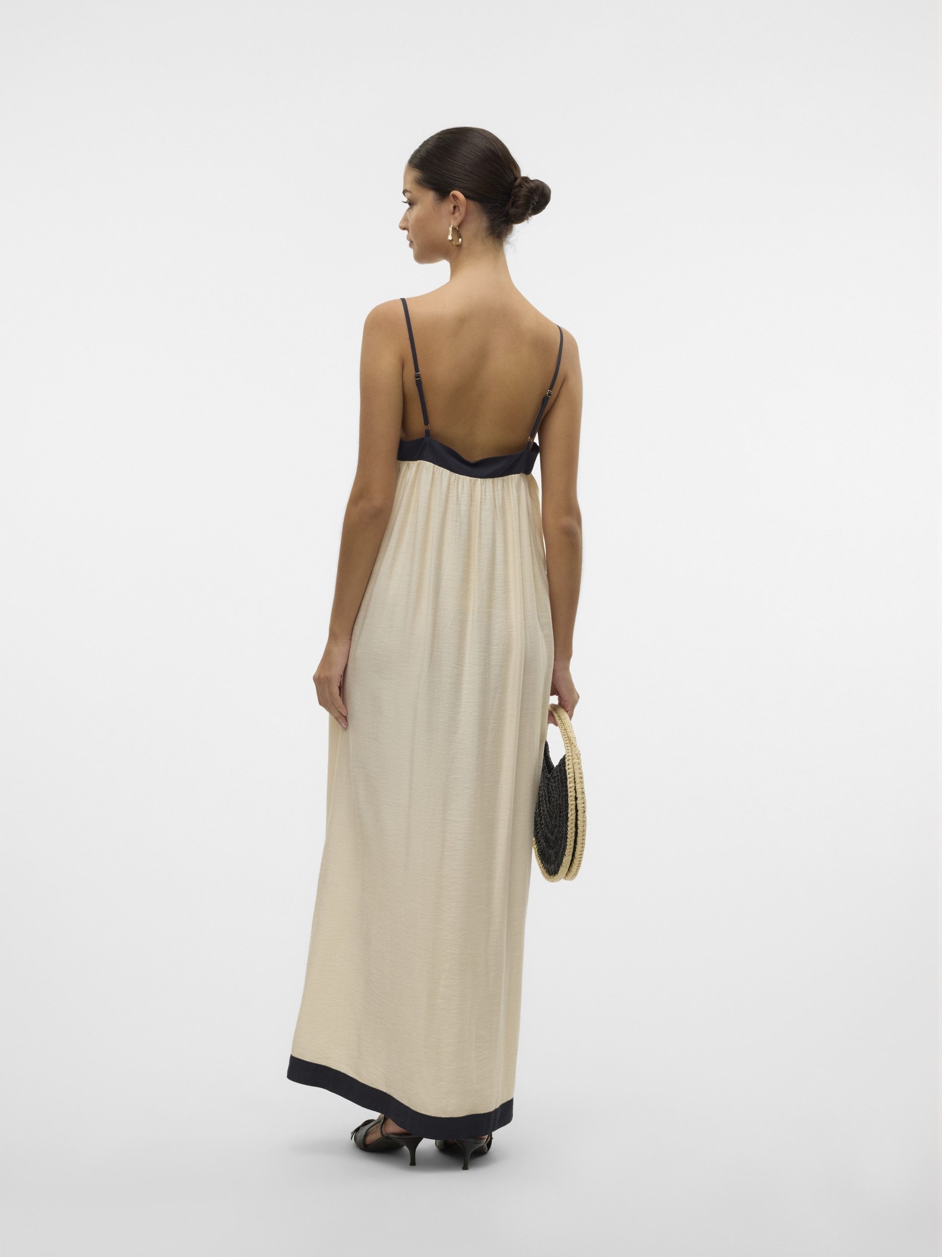 Vero Moda Cocktailkleid VMDENISE SINGLET ANKLE DRESS WVN BT Birch/AWARE EMBROIDERY