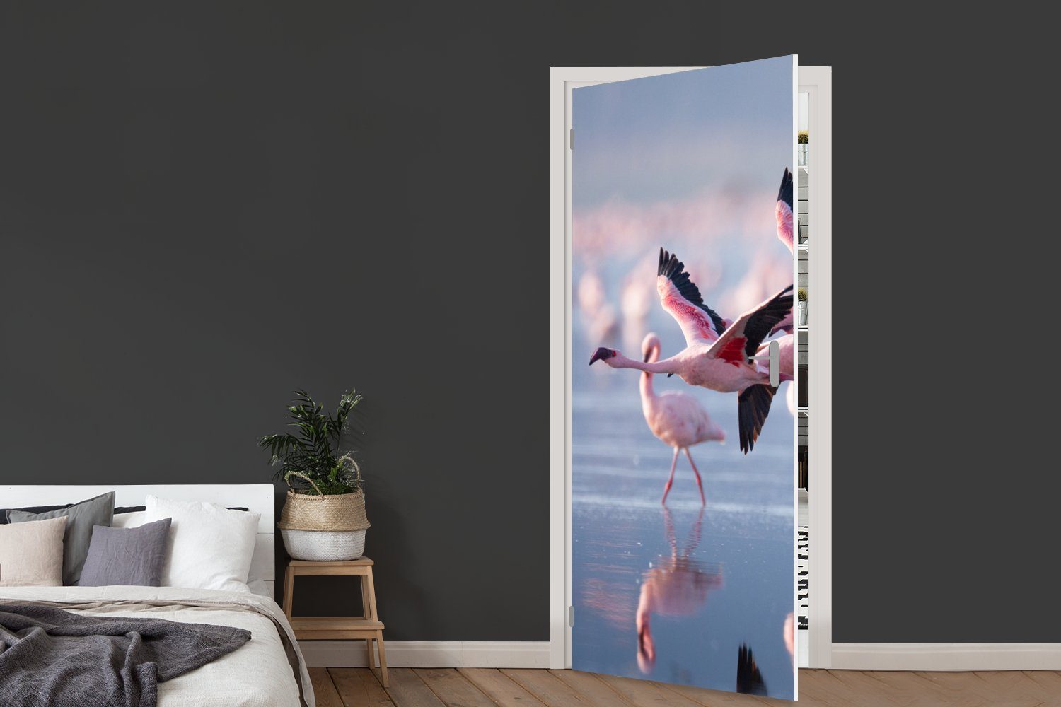 bedruckt, Wasser 75x205 cm Tür, MuchoWow Vogel Türaufkleber, für - Flamingo Fototapete - St), Türtapete Matt, (1 Rosa, -