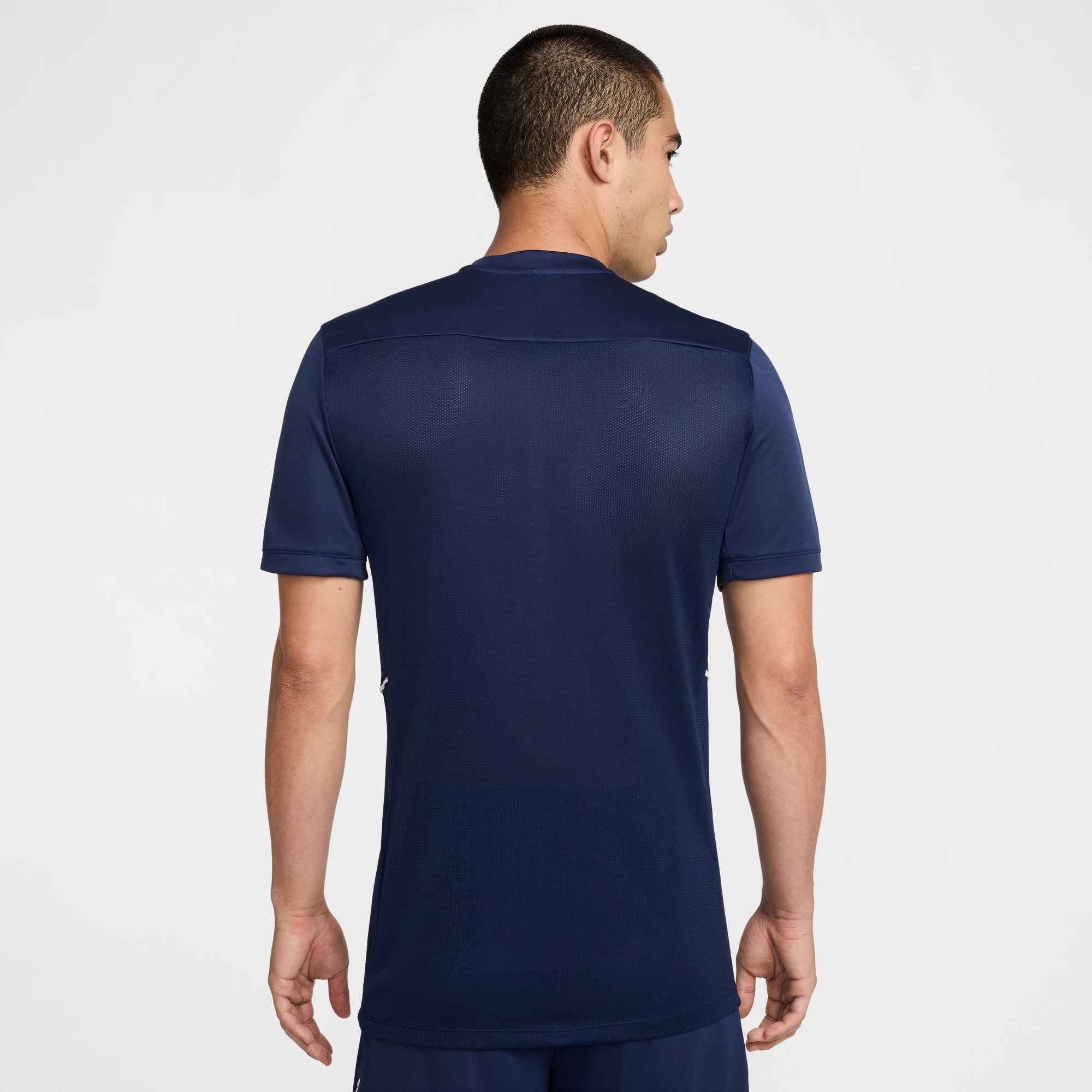 Nike Fußballtrikot Nike Academy Men's Dri-FIT Short-Sleeve Soccer Top für Fußballtraining entwickelt, mit seitlichen Mesh-Einsätzen