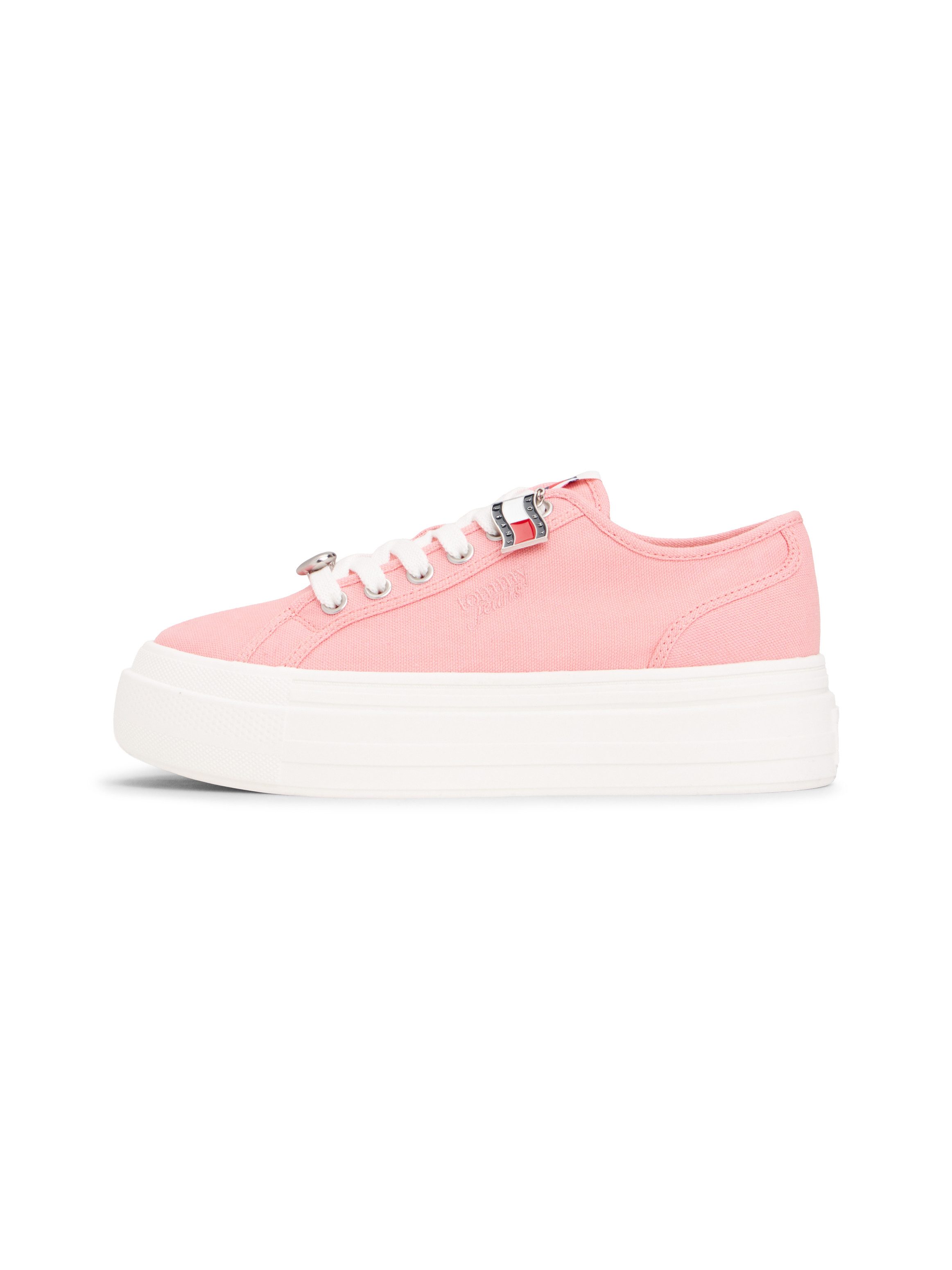 Tommy Jeans TJW FLATFORM SNEAKER CHARMS Plateausneaker Halbschuh, Schnürer, Freizeischuh mit kleiner TJ-Flagge als Anhänger – Bild 5 von 5