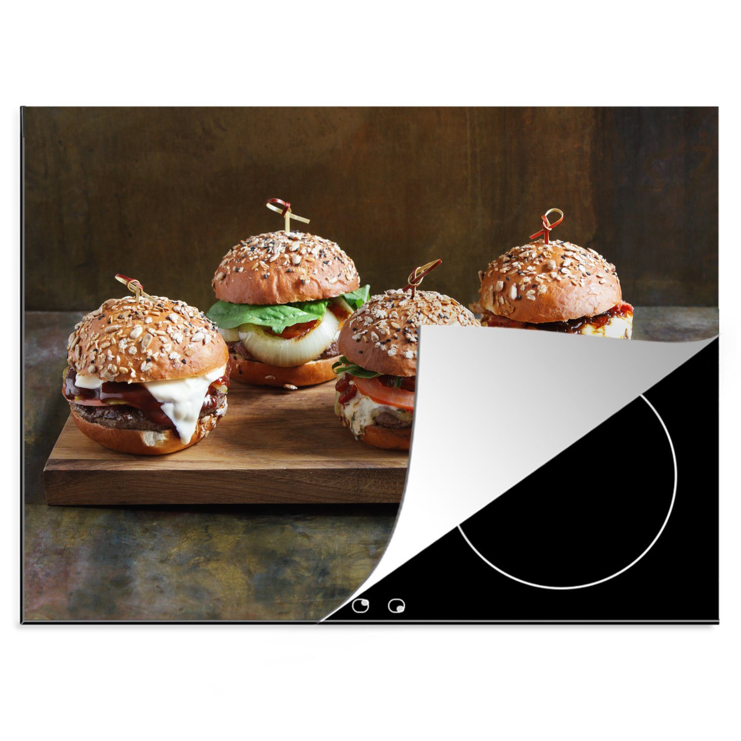 MuchoWow Herdblende-/Abdeckplatte Hamburger mit Rind- und Hühnerfleisch auf Schneidebrett, Vinyl, (1 tlg), 70x52 cm, Mobile Arbeitsfläche nutzbar, Ceranfeldabdeckung