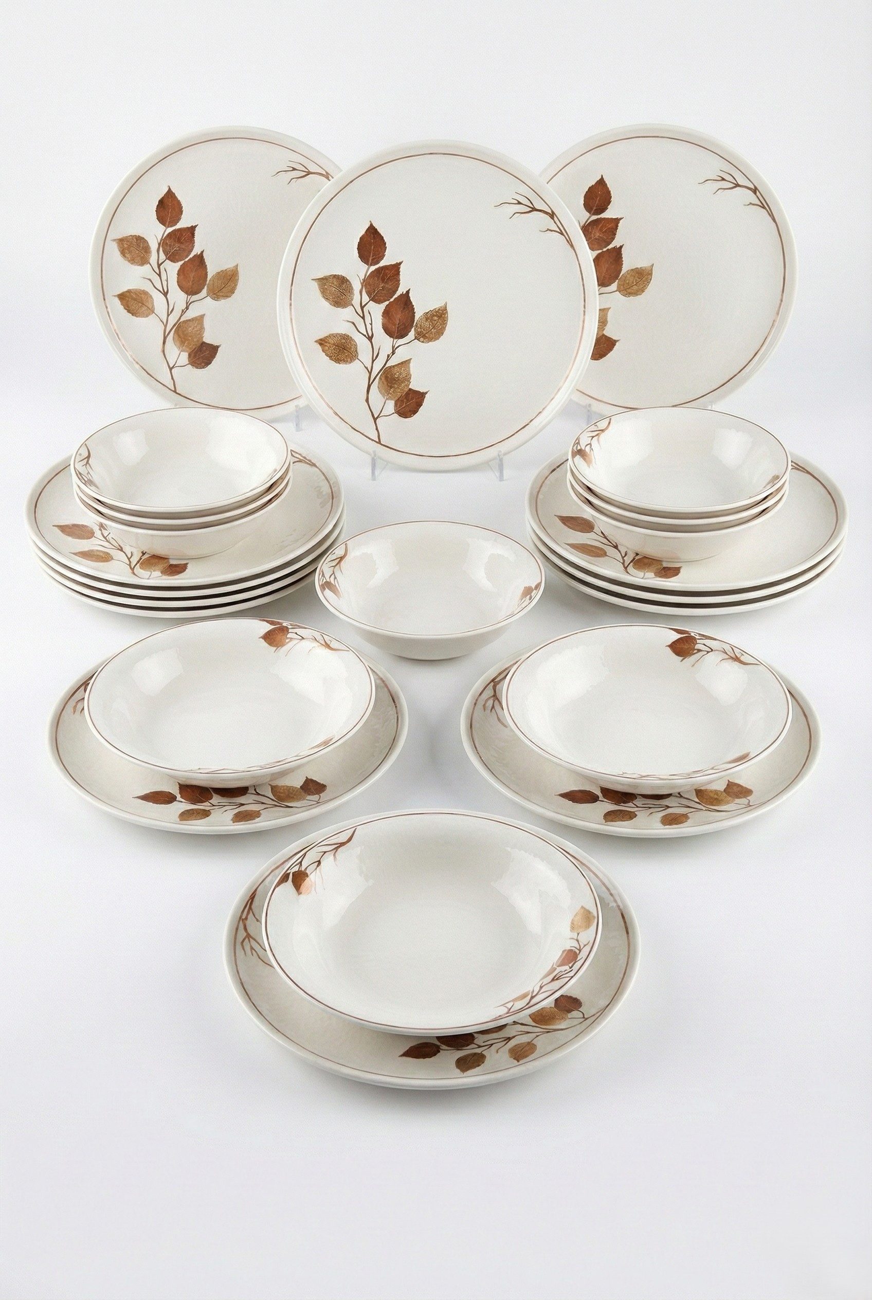 Hermia Concept Geschirr-Set Romantisch (18-tlg), 6 Personen, Keramik, Mikrowellengeeignet, Spülmaschinengeeignet