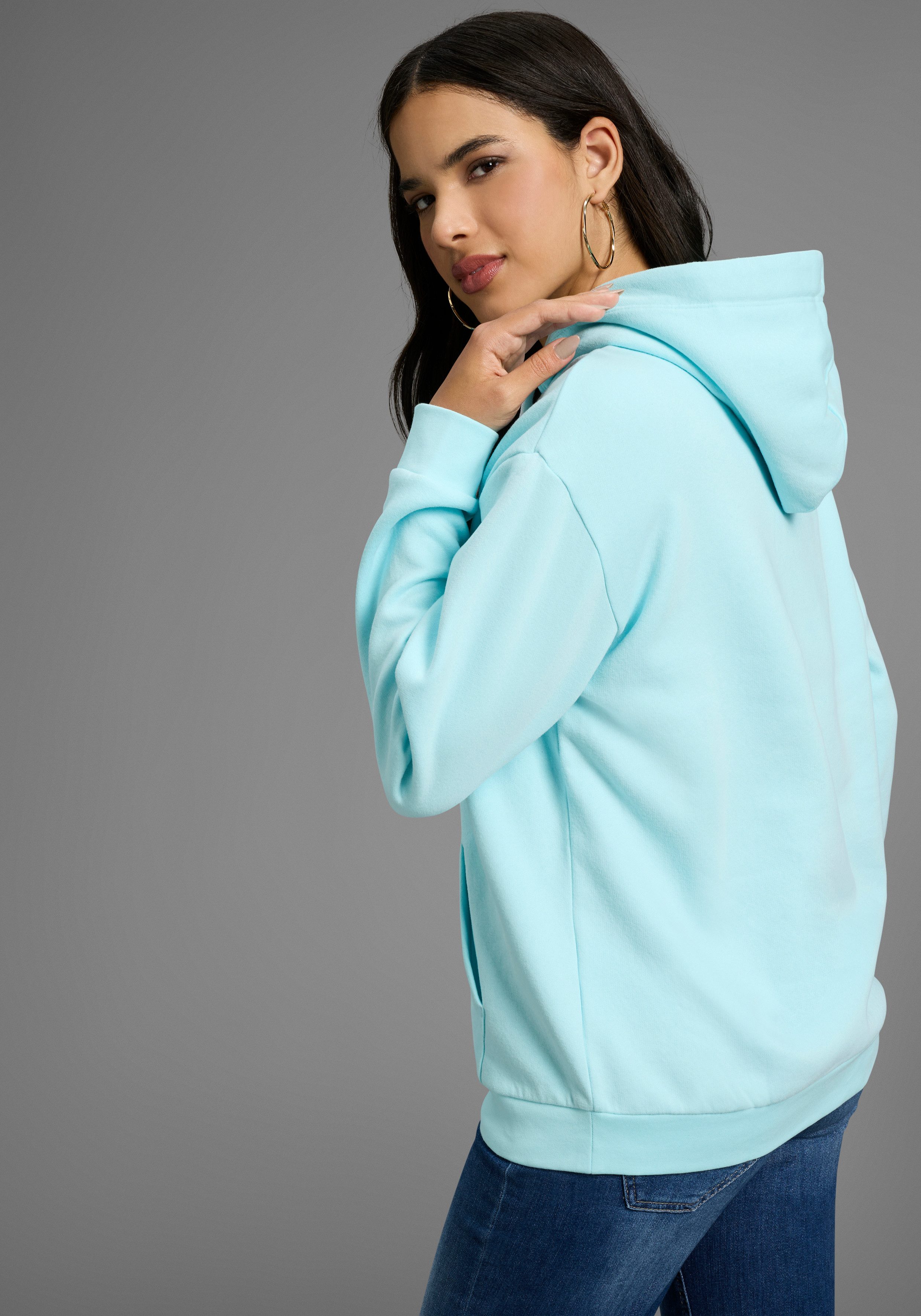 DELMAO Kapuzensweatshirt Weiche Baumwollmischung mit Kängurutasche günstig online kaufen