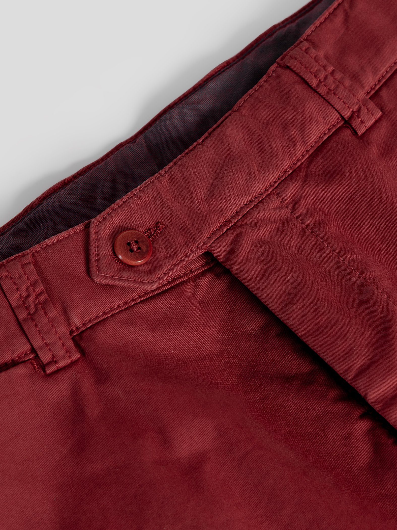 TwoMates Chinos Chino rot2 Bund, (1-tlg) elastischem Farbauswahl, mit GOTS-zertifiziert