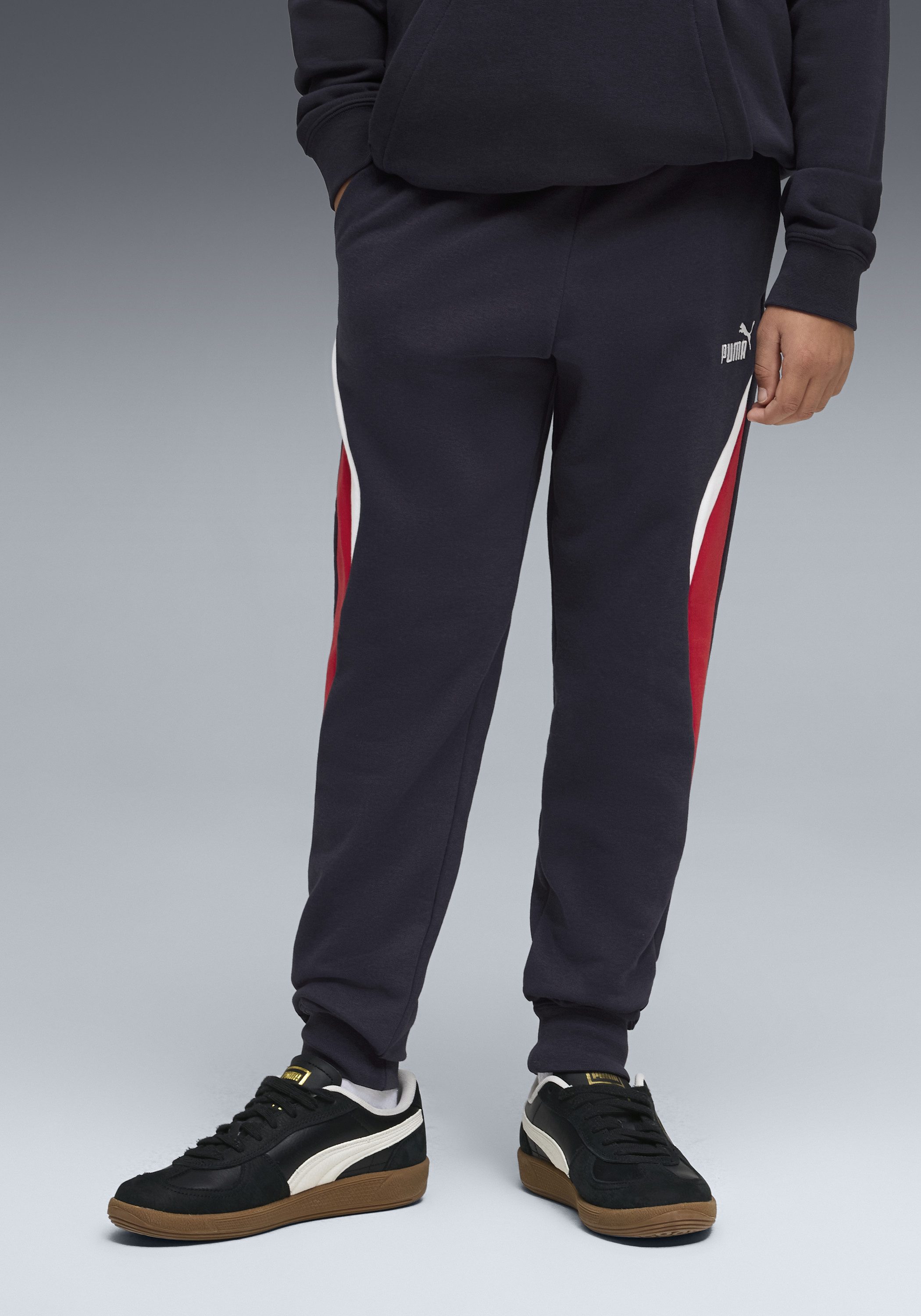 PUMA Trainingshose ESS BLOCK SWEATPANTS TR B aus Baumwollmischung, Regular Fit, sportlicher Stil