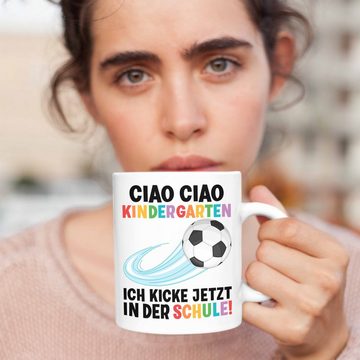 Trendation Tasse Trendation - Einschulung Junge Fußball Schulkind Geschenk für Schultüte Füllung Tasse Schulstart 1. Schultag Schuleinführung Schulanfang Geschenkidee 2022