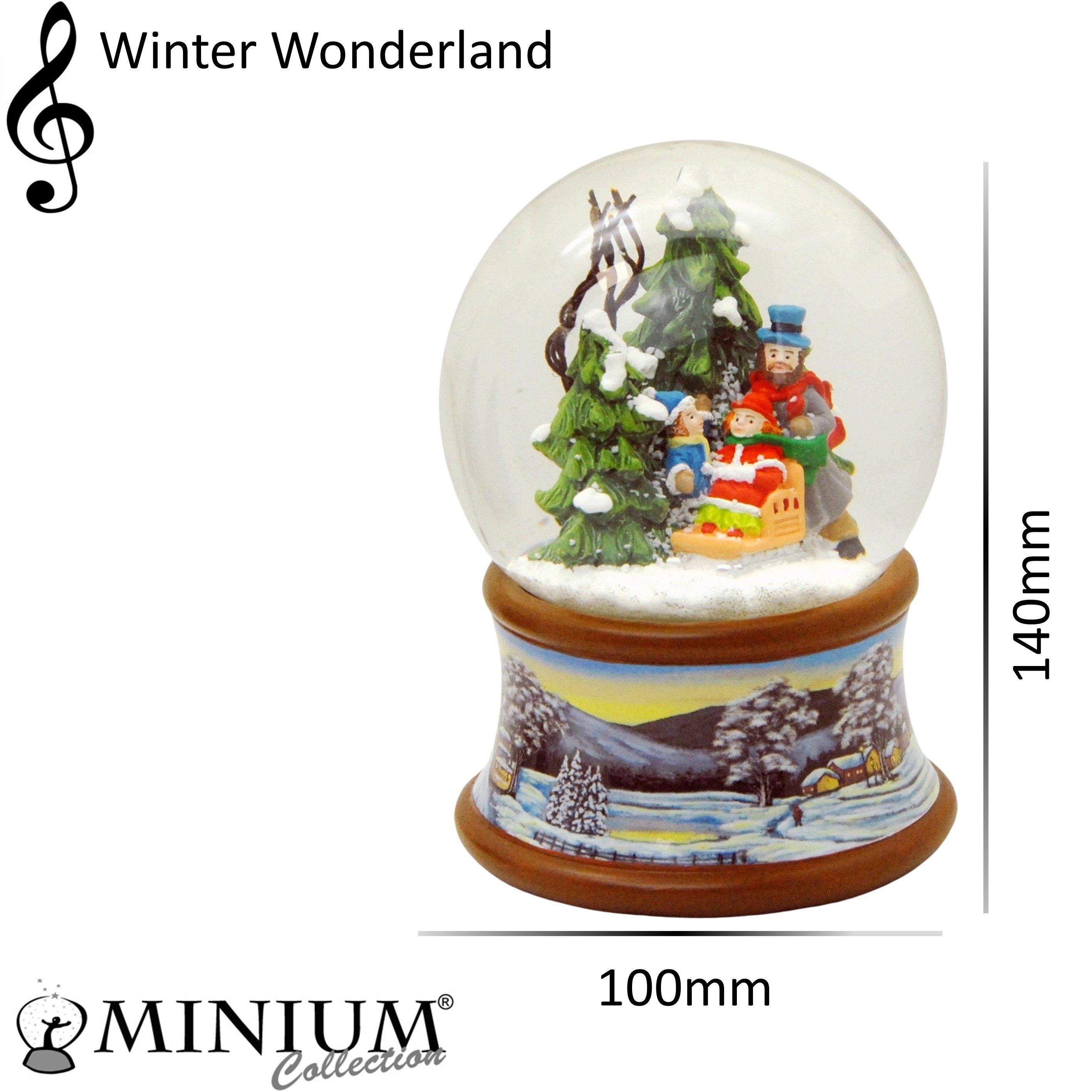 MINIUM-Collection Schneekugel Familie Schlitten Winterwald Winterlandschaft auf Spieluhr Sockel 10cm