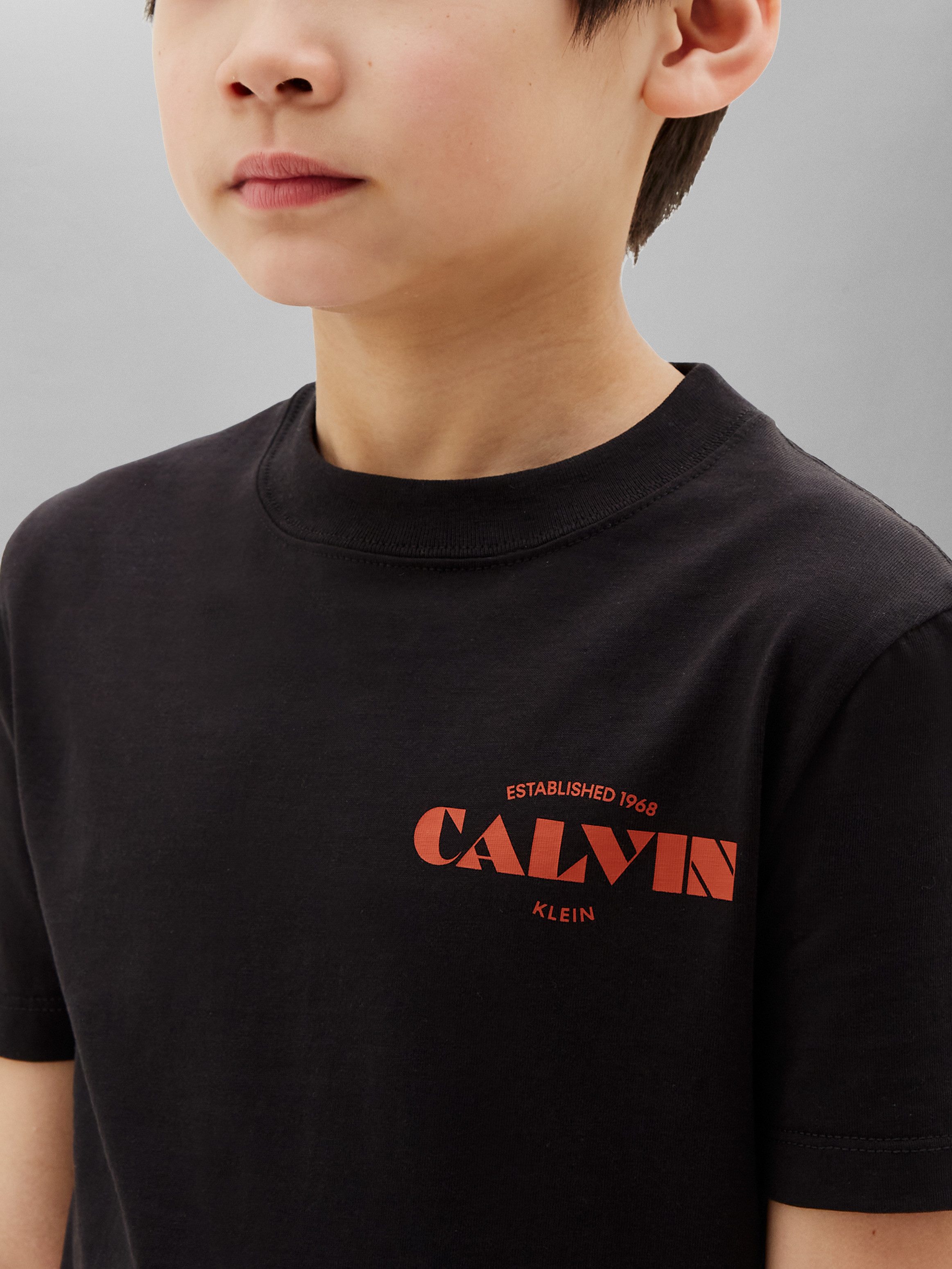 Calvin Klein Jeans T-Shirt CALVIN SMALL CHEST PRINT TEE Regular fit mit Rundhalsausschnitt