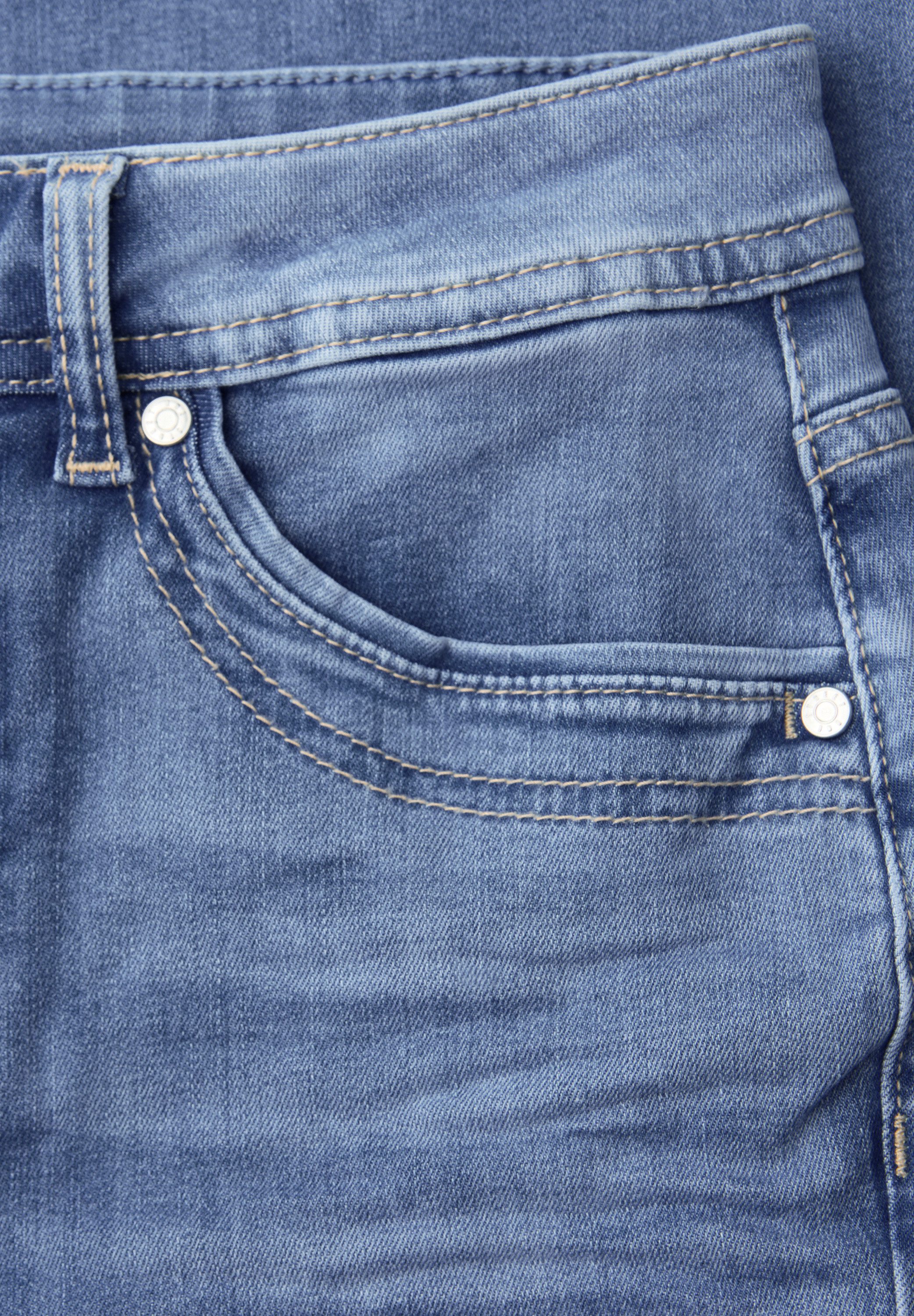 Bootcut-Jeans Style Blaire