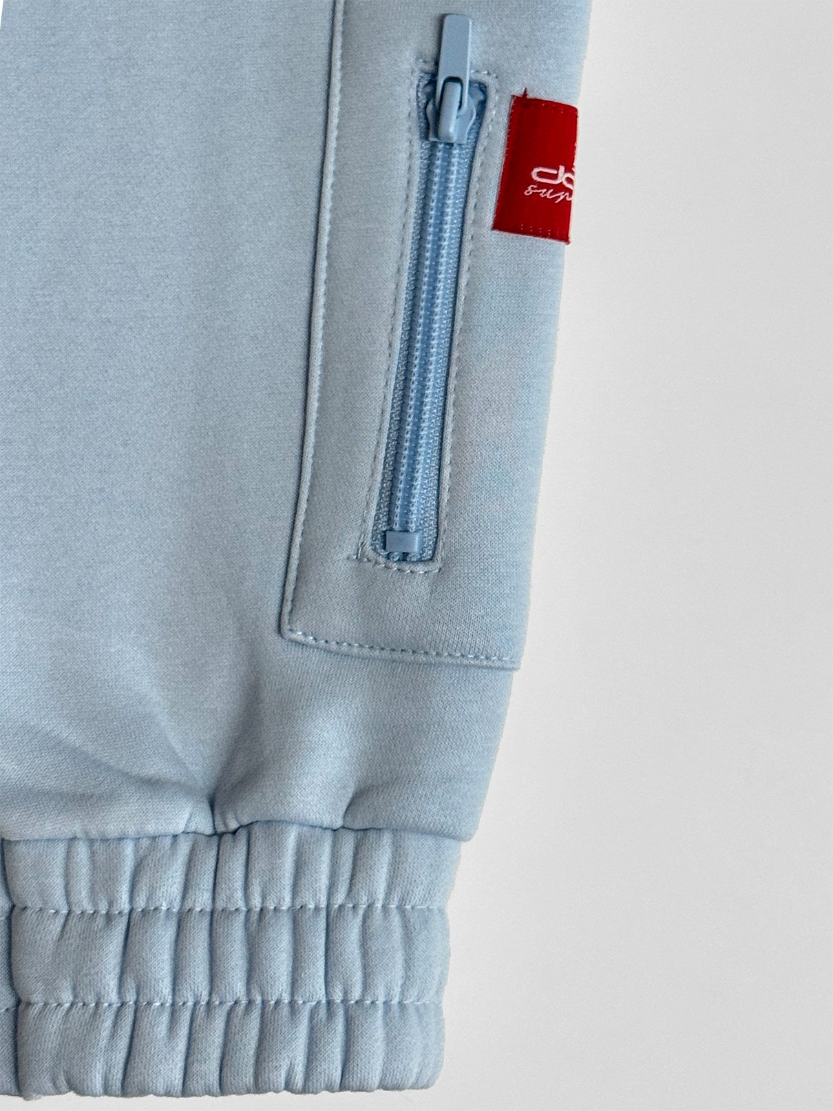 DADA Supreme Hoodie Oversize Schnitt mit Allover Logo und Kapuze Gaga Logo