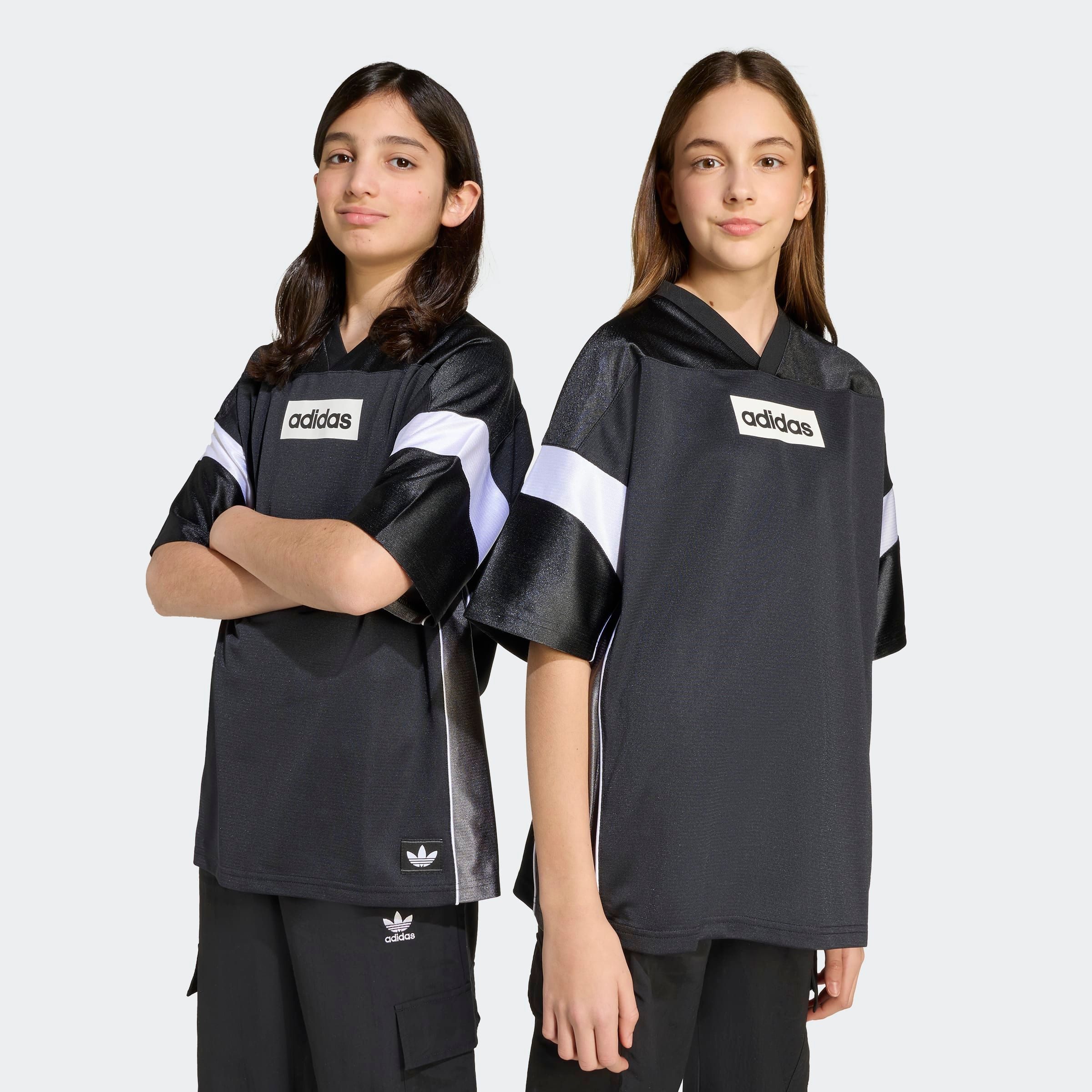 adidas Originals T-Shirt JERSEY KIDS sportlicher Stil, V-Ausschnitt, Oversize-Passform, aus Polyester
