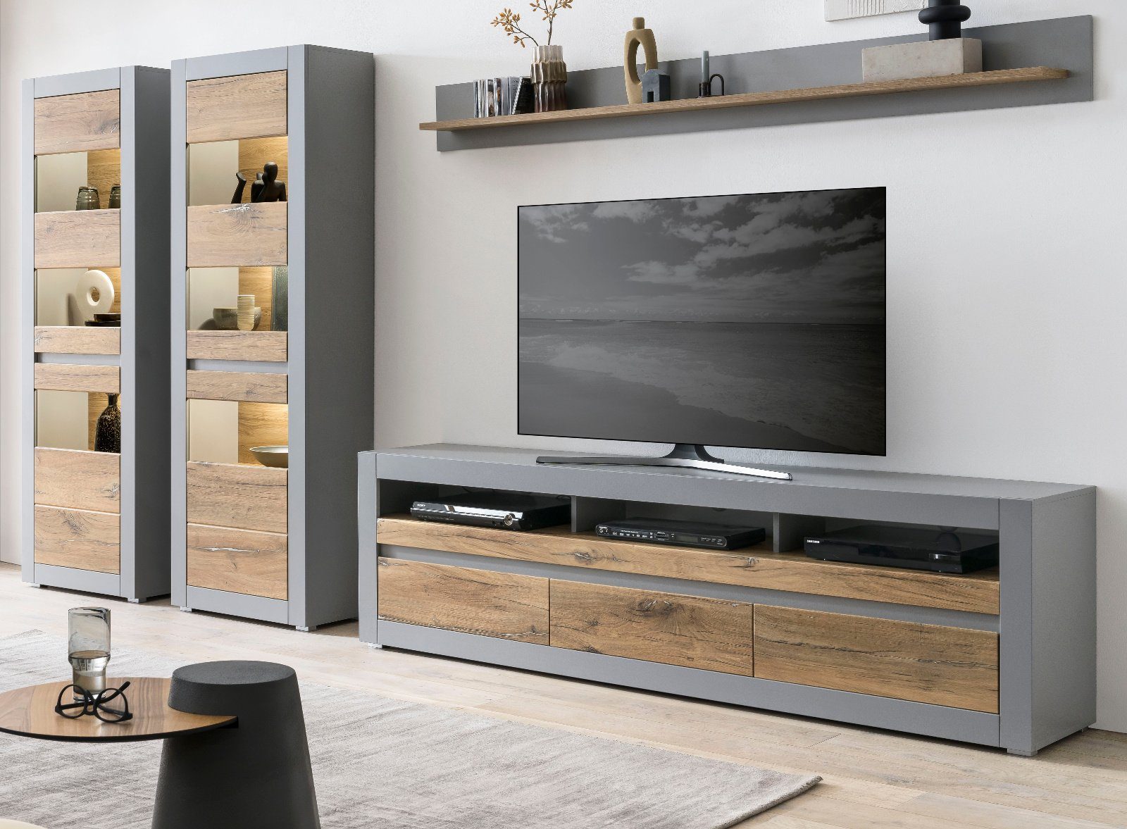 und 217 Türen mit großes Wohnwand Auszüge Furn.Design grau Eiche), Soft-Close TV cm, Lowboard matt Tamaris, 4-teilig, und (Set