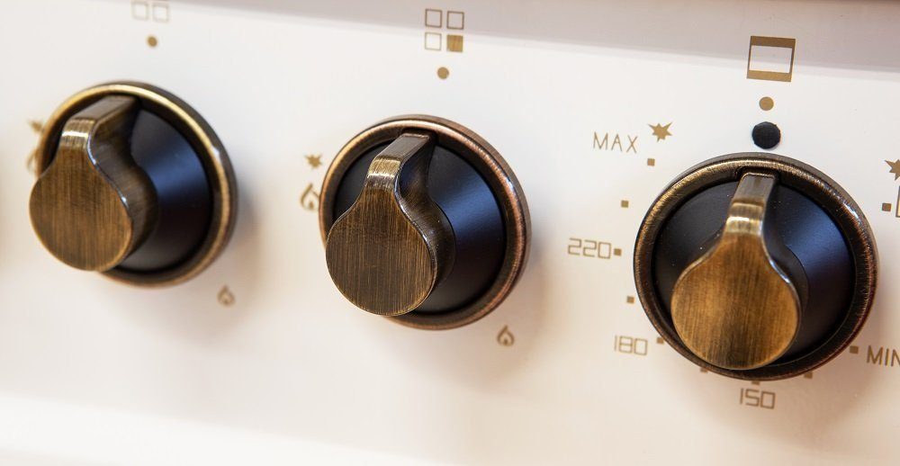GURARI Elektro-Standherd 90 cm Retro Glaskeramik Herd Freistehend in Creme mit XXL Backofen 121 L GCH E 912 Cr r.., mit 1-fach-Teleskopauszug, Easy-Clean Emaille, Multi 8 Backofen, Heißluftsystem, Grill, Kochfeld 5 Hi-Light Kochzonen