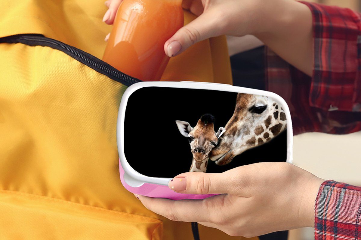Tiere, MuchoWow Giraffe Lunchbox - Mädchen, - Tiere rosa Porträt Erwachsene, (2-tlg), - Snackbox, für Kunststoff Brotbox Kinder, - Brotdose Kunststoff, Schwarz