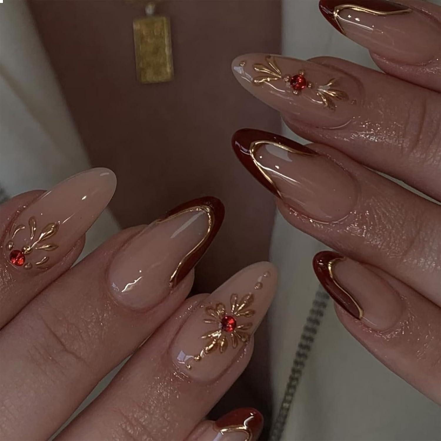 Kunstfingernägel Rote Französische Spitze Mittel Mandel Falsche Nägel 3D Gold Chrom