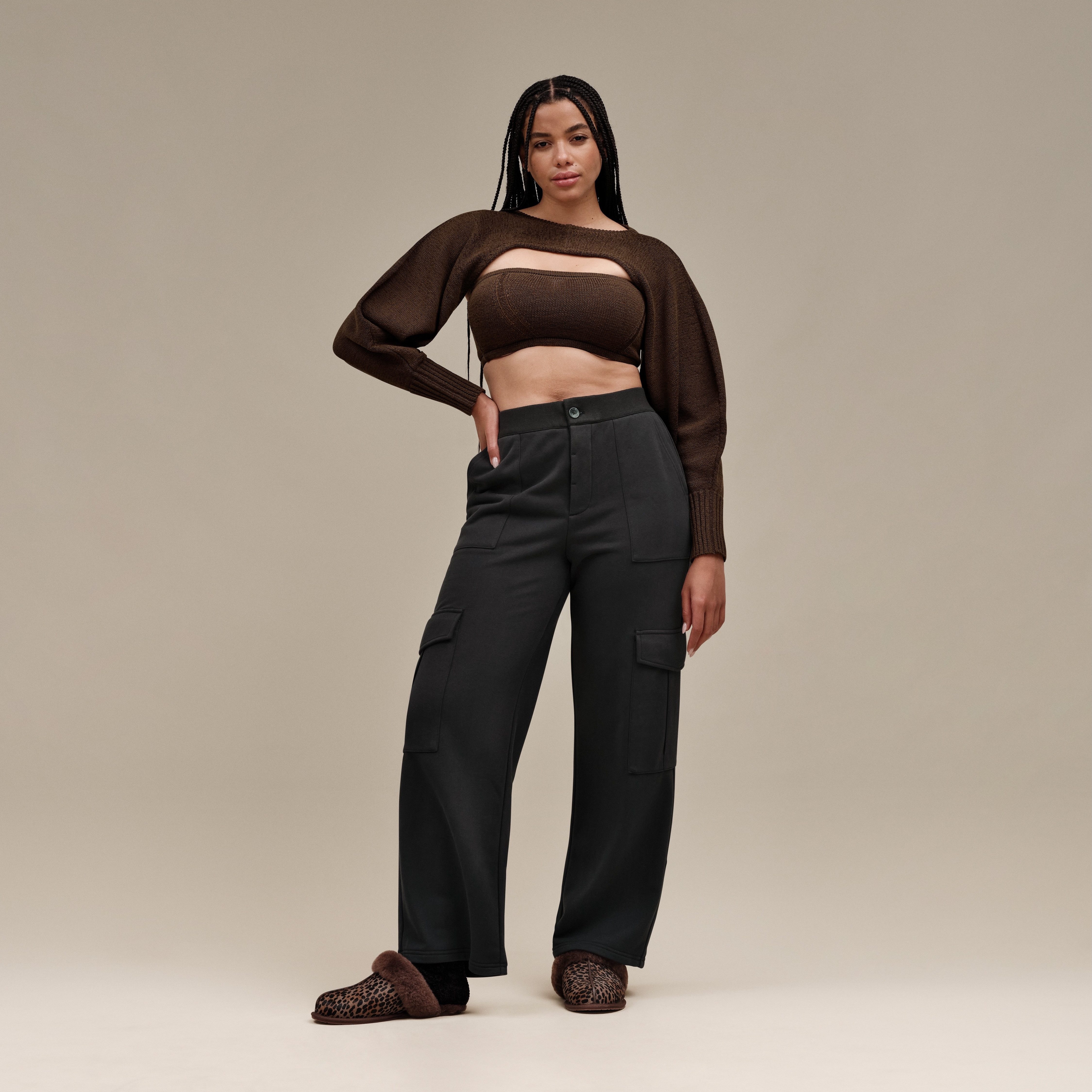 UGG Scuffette Caspian Pantoffel Hausschuh, Slippers mit weichem Fußbett