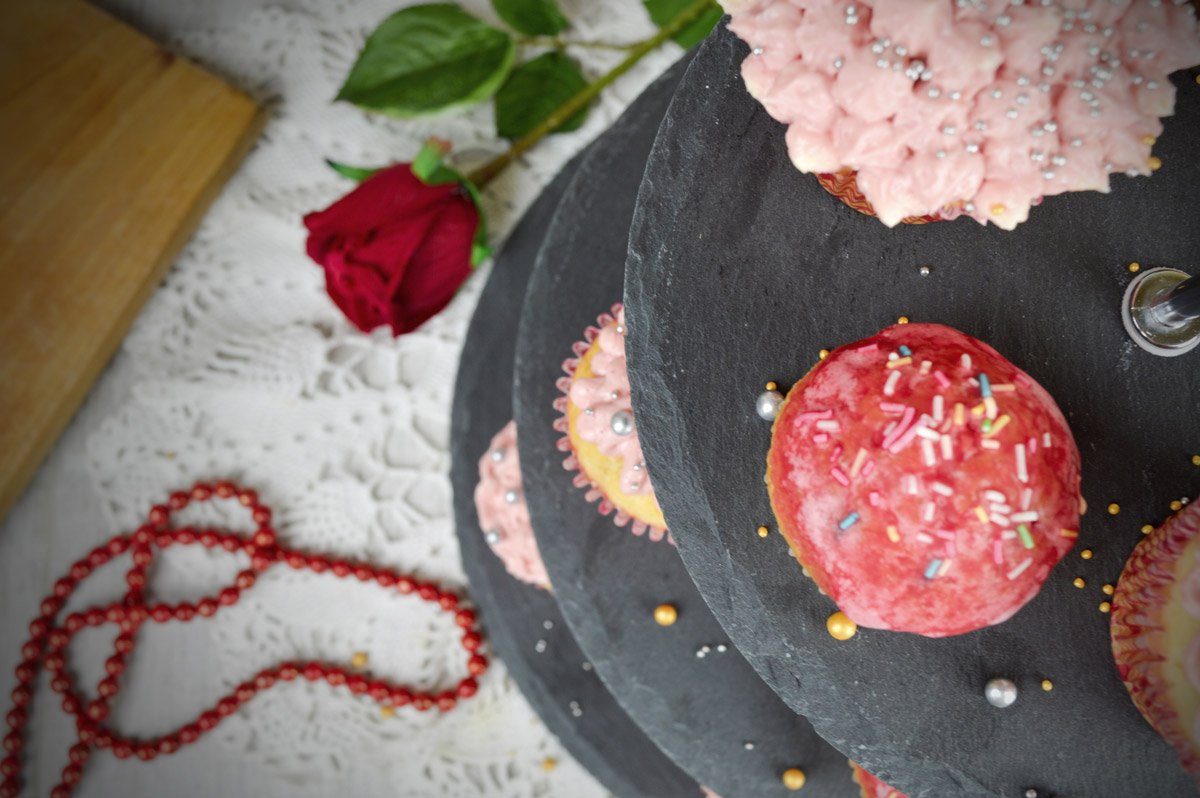 Sendez Etagere 3 Stöckig Ø30cm aus Schiefer Kuchenplatte Kuchenständer