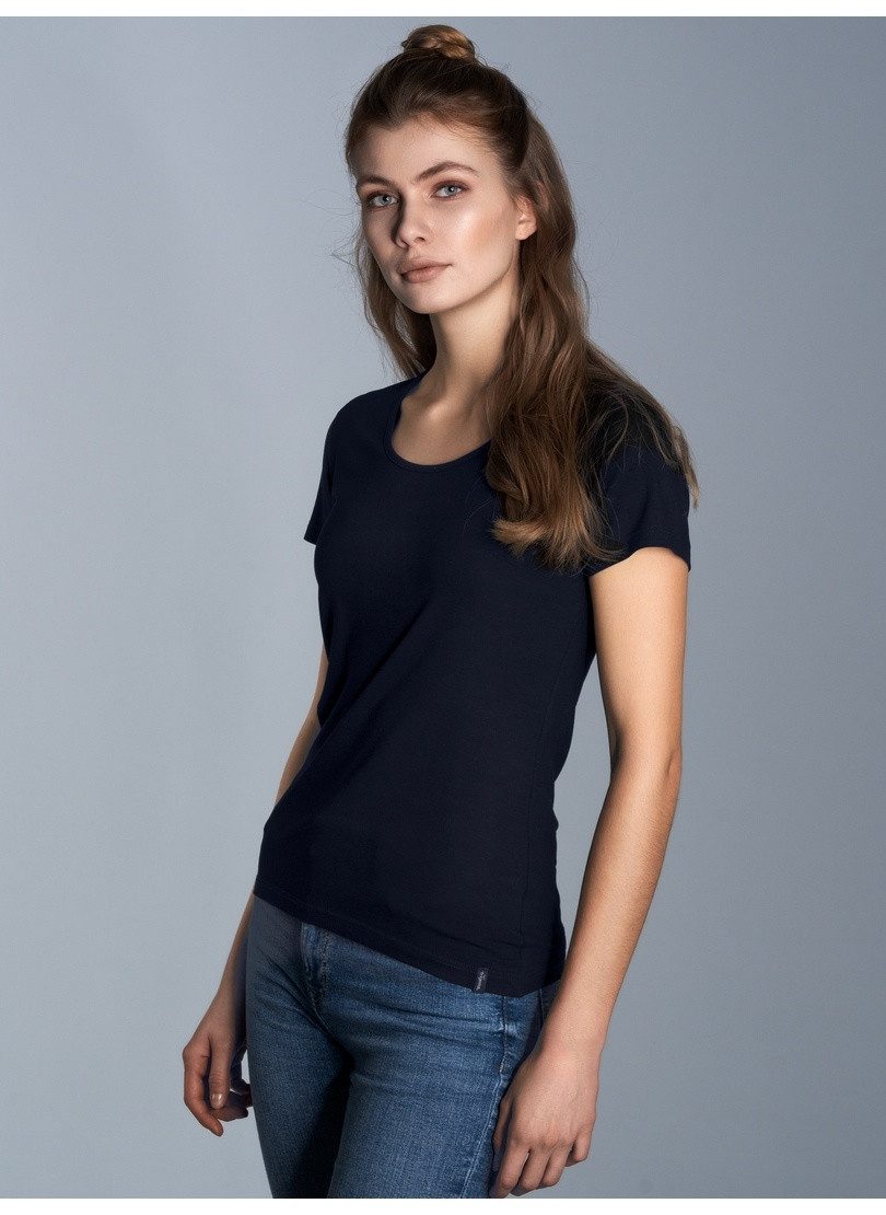 Trigema T-Shirt TRIGEMA Rundhalsshirt aus Viskose (1-tlg)
