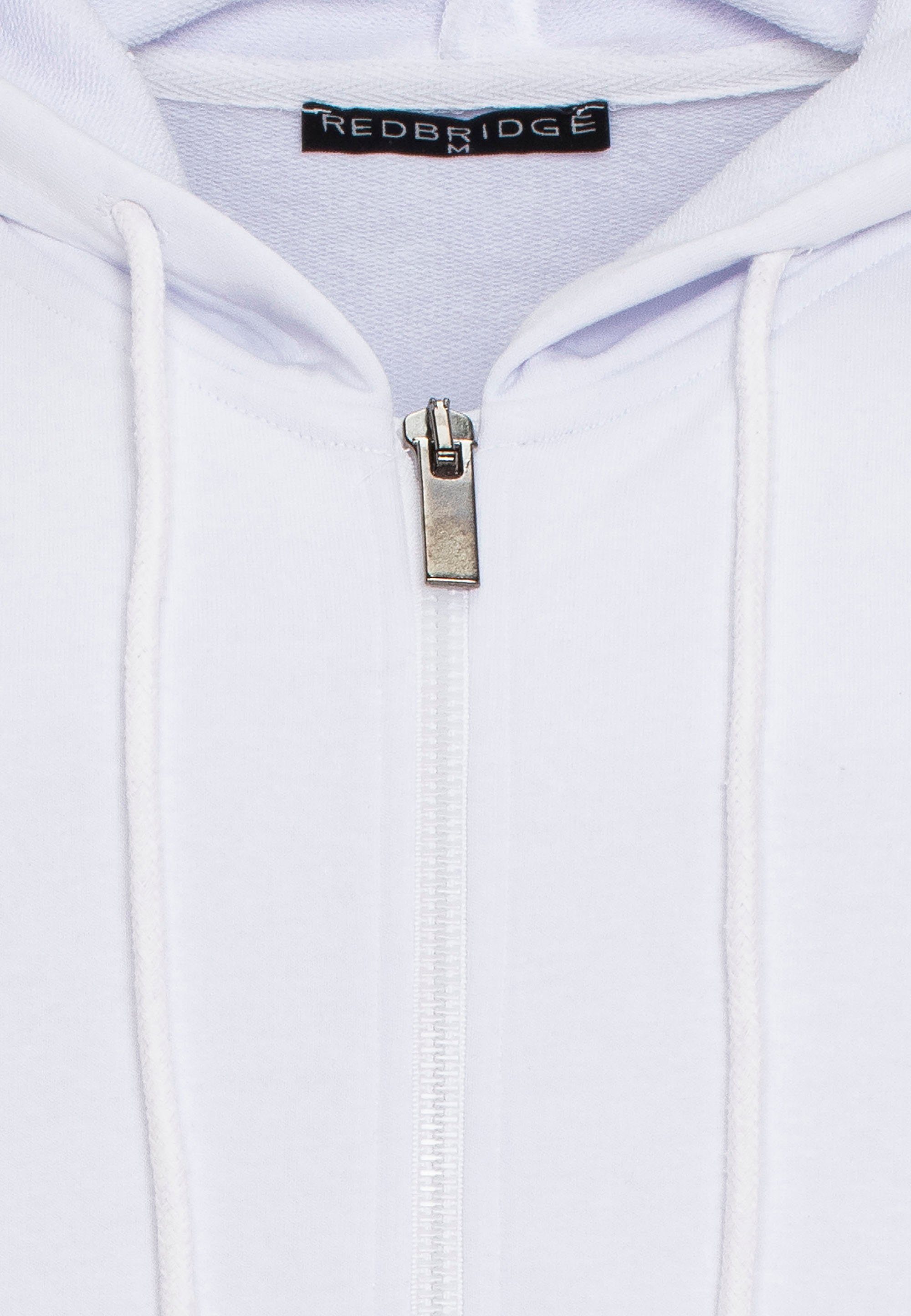 modisch RedBridge Weiß Logopatch Premium mit vielseitig, Kapuzensweatjacke Sweater