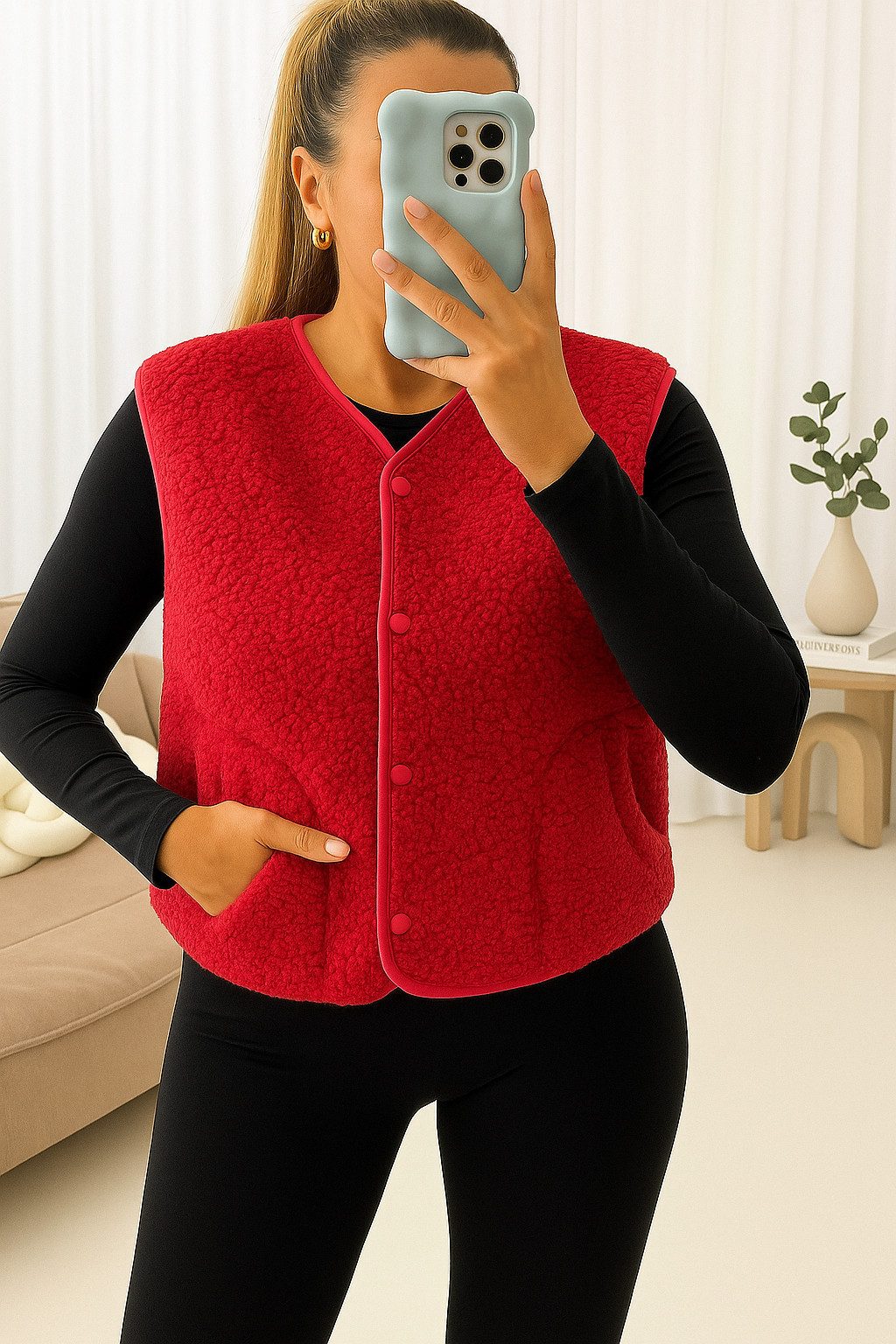 Worldclassca Fellimitatweste Worldclassca Teddy Weste Warm Kuschelig Kurz Herbst Winter Ärmellos Neue Kollektion - Stilvolle und gemütliche Mode für Damen