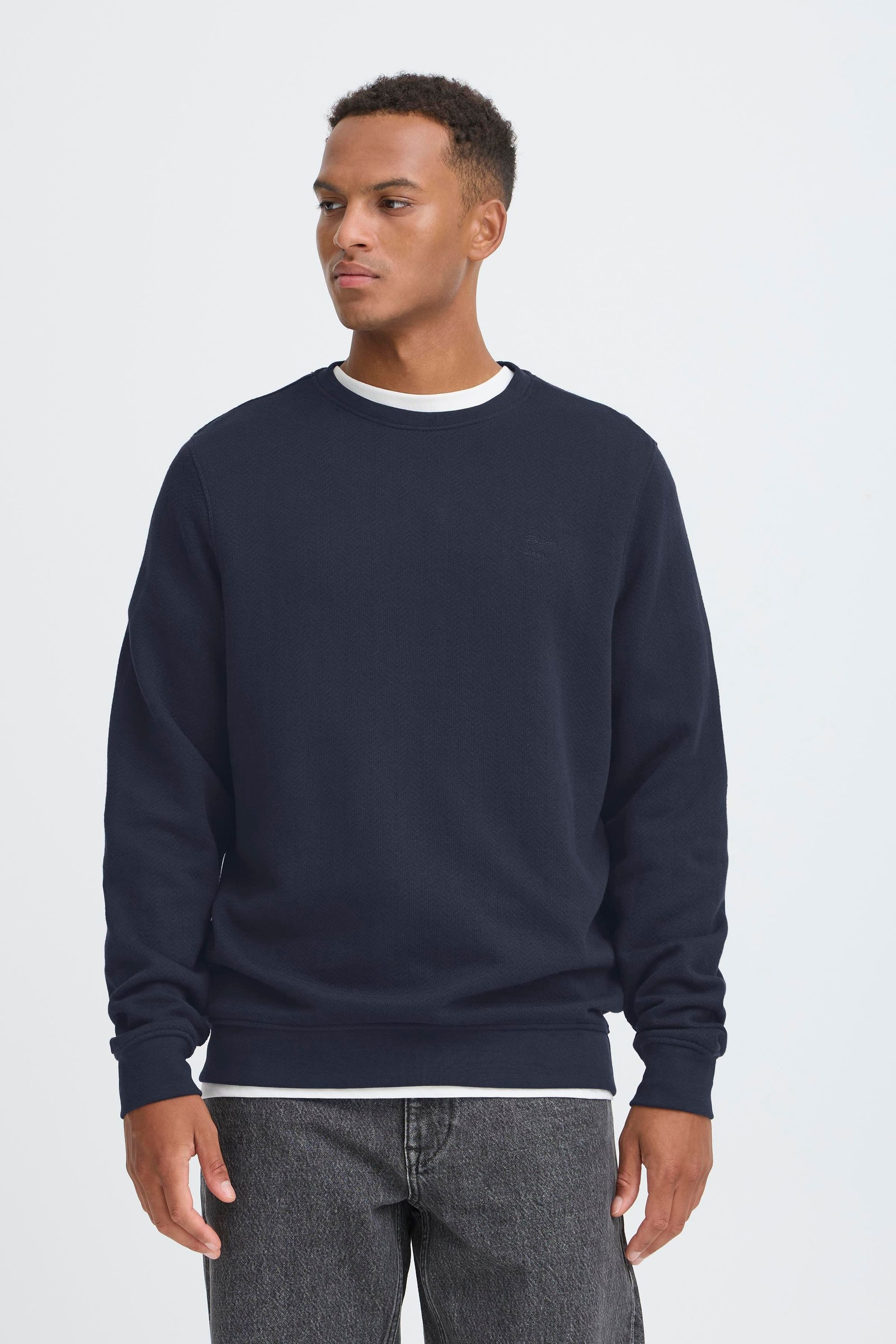 Blend Rundhalspullover BHRylan Lässiger Sweatpullover mit Stickerei