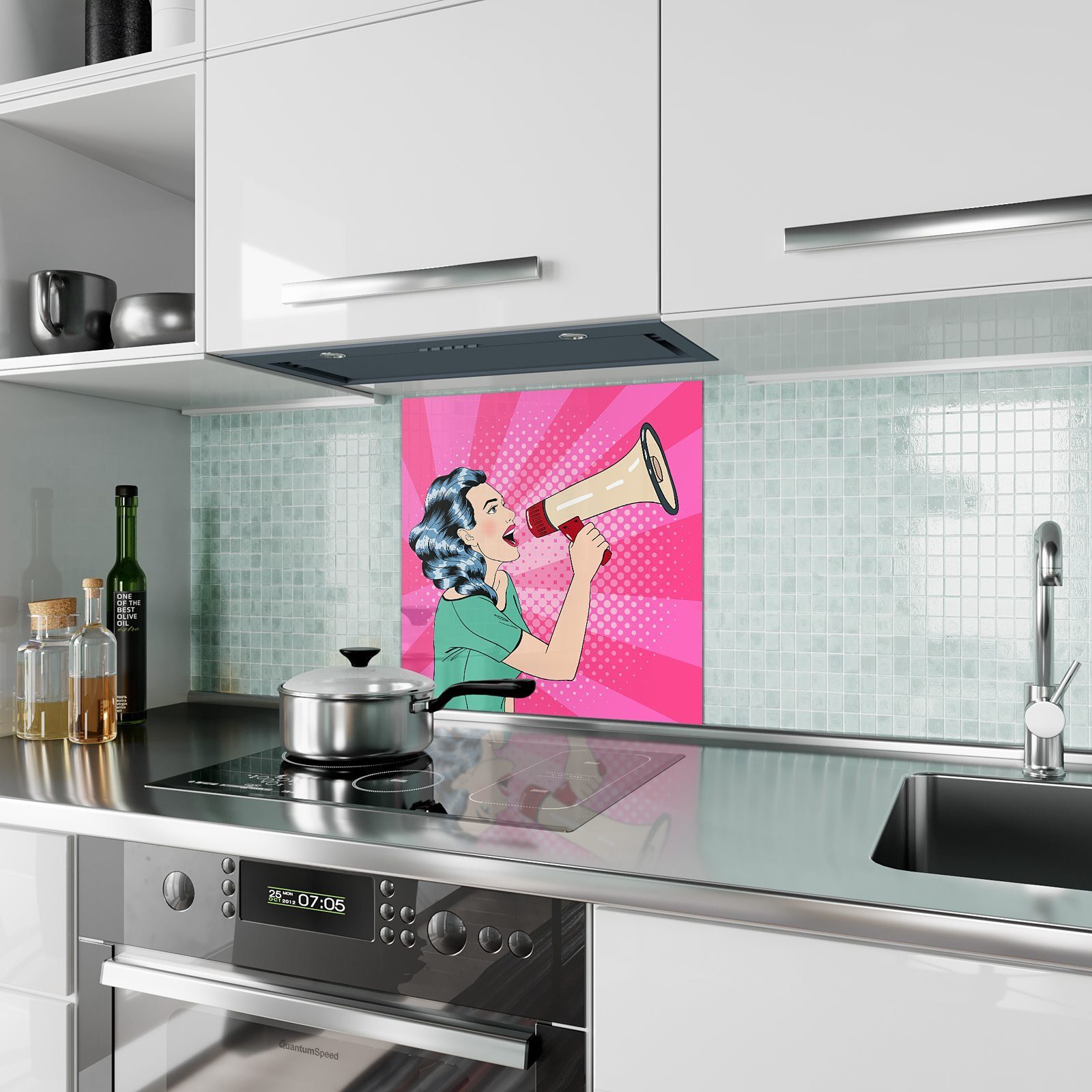 mit Frau Küchenrückwand Motiv Glas Primedeco mit Spritzschutz Megaphon Küchenrückwand