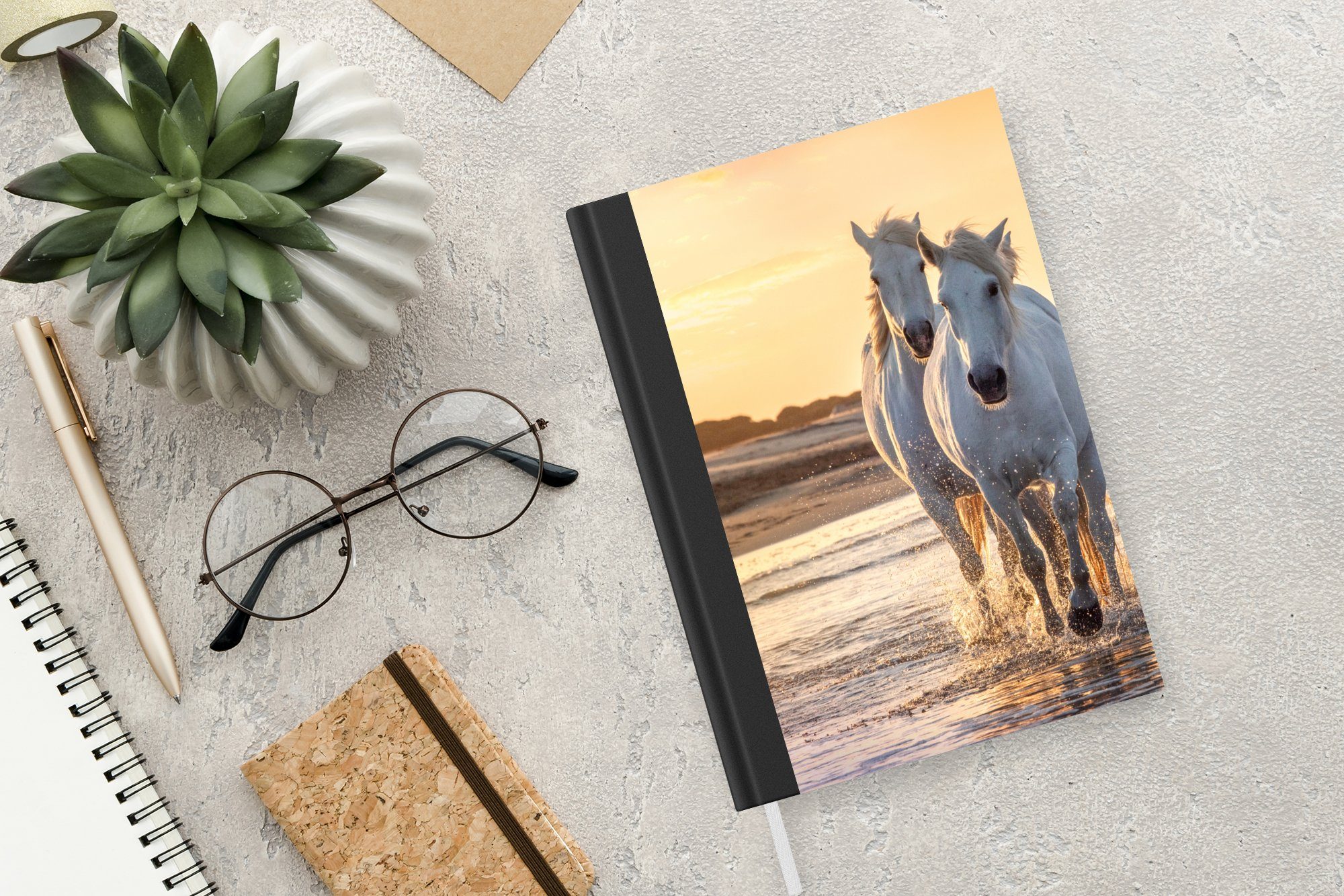 MuchoWow Notizbuch Pferde - Wasser Merkzettel, Tiere, Journal, 98 A5, - Notizheft, Tagebuch, Strand - Seiten, Haushaltsbuch