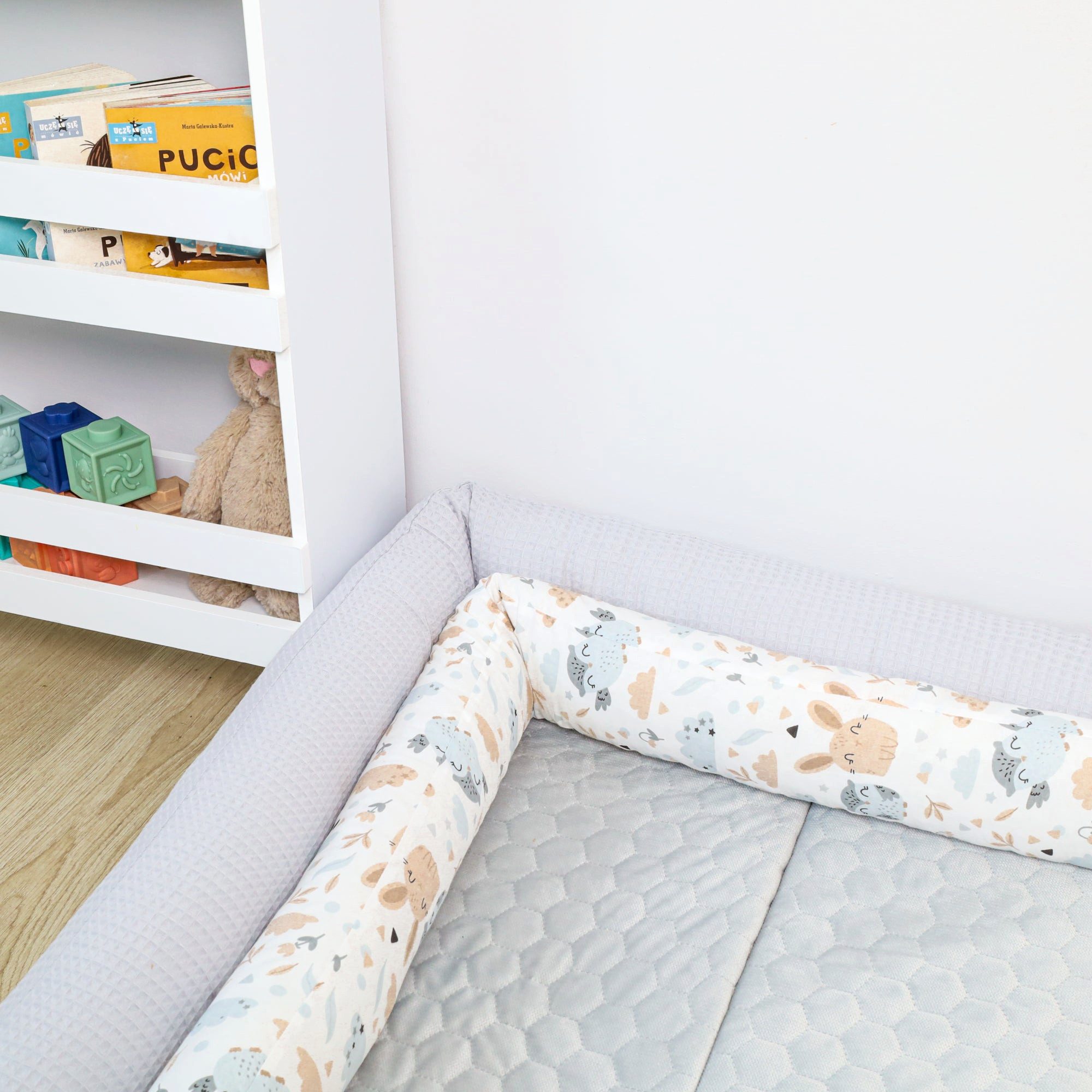 Totsy Baby Nestchenschlange XXL Bettschlange Bettkissen Stillkissen Bettrolle Zierkissen