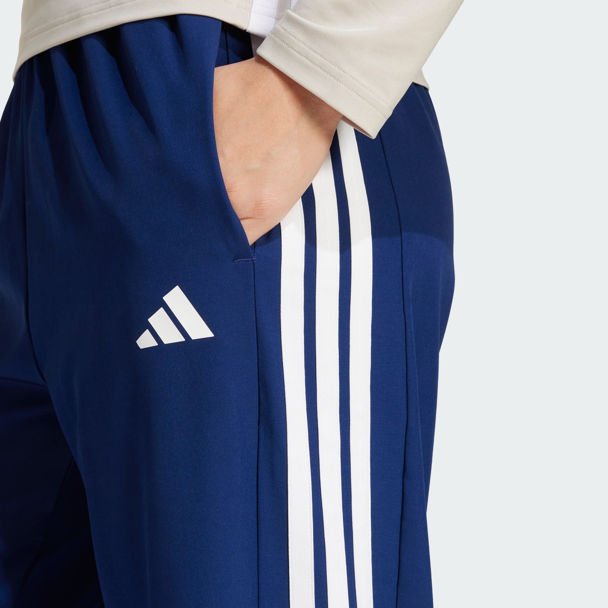 adidas Performance Trainingshose TRAIN ESSENTIALS 3-STREIFEN WOVEN HOSE (1-tlg)