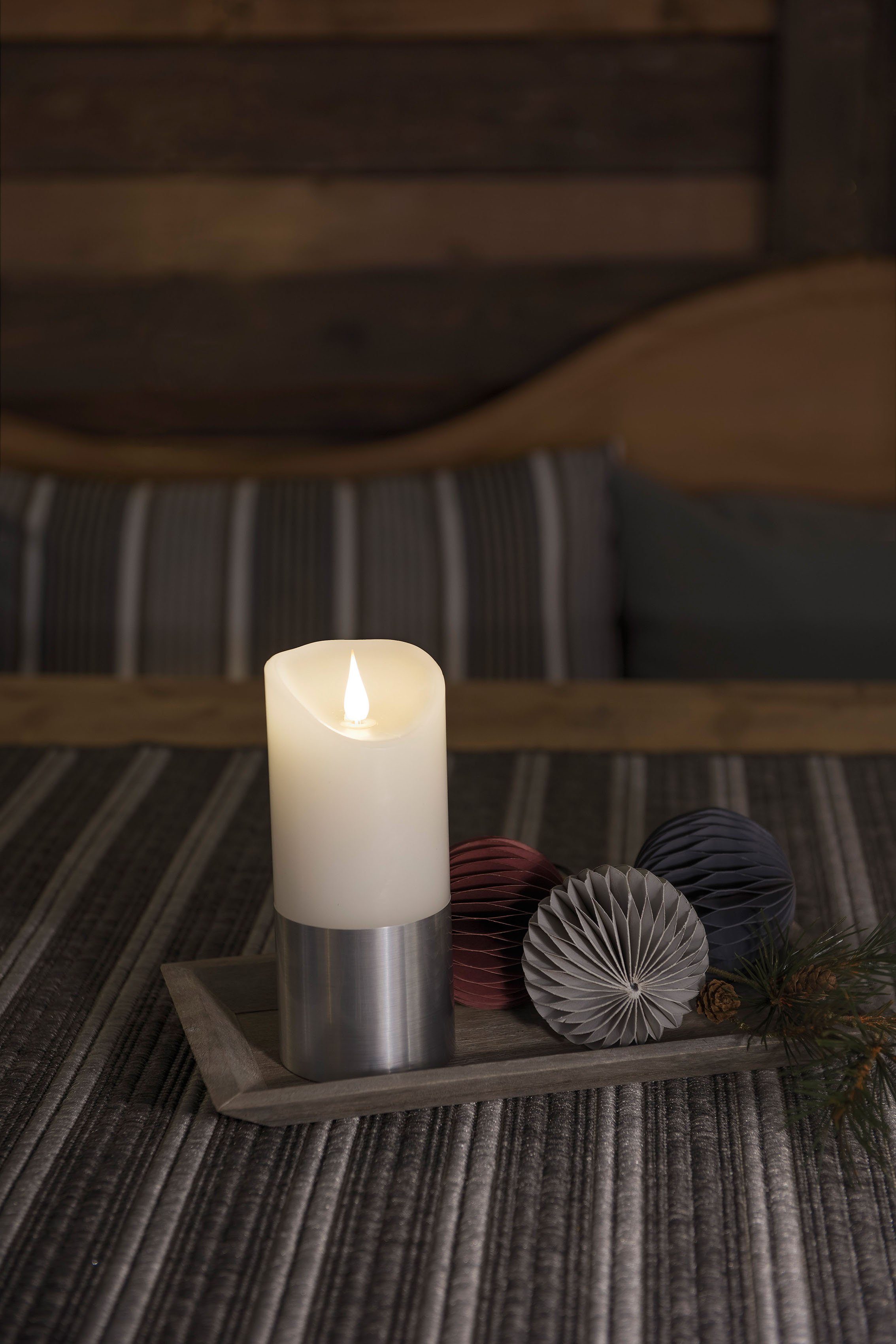 KONSTSMIDE LED-Kerze (1-tlg), LED Echtwachskerze, weiß, mit silberfarbener Banderole