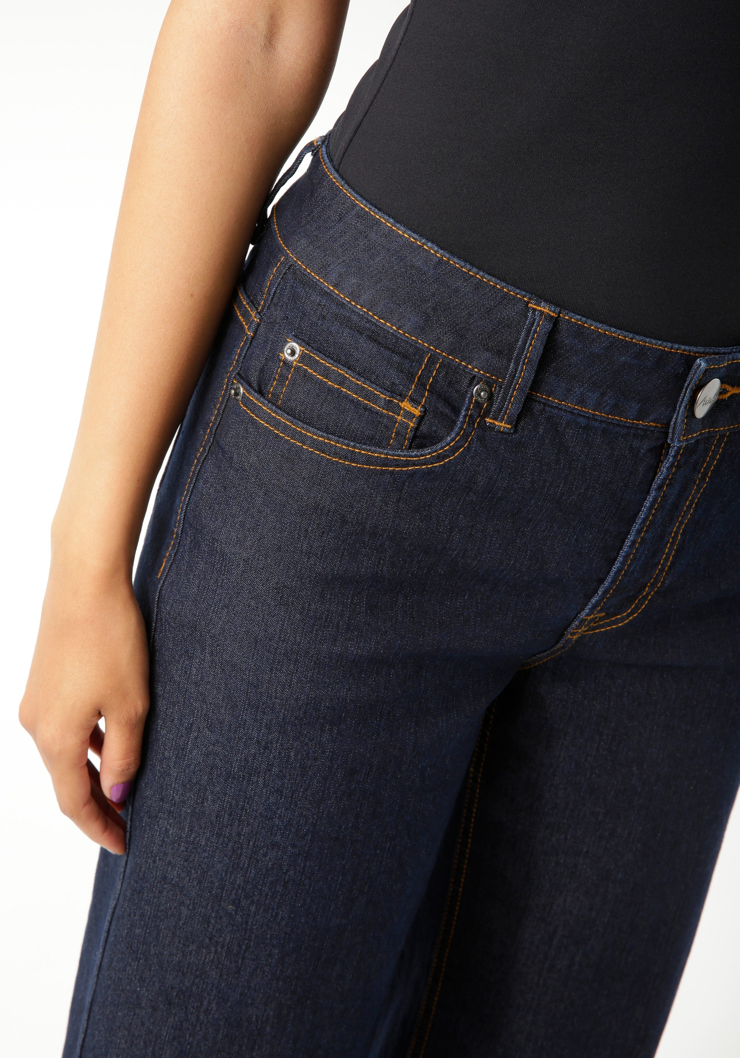 Aniston CASUAL Straight-Jeans mit trendig weitem Bein